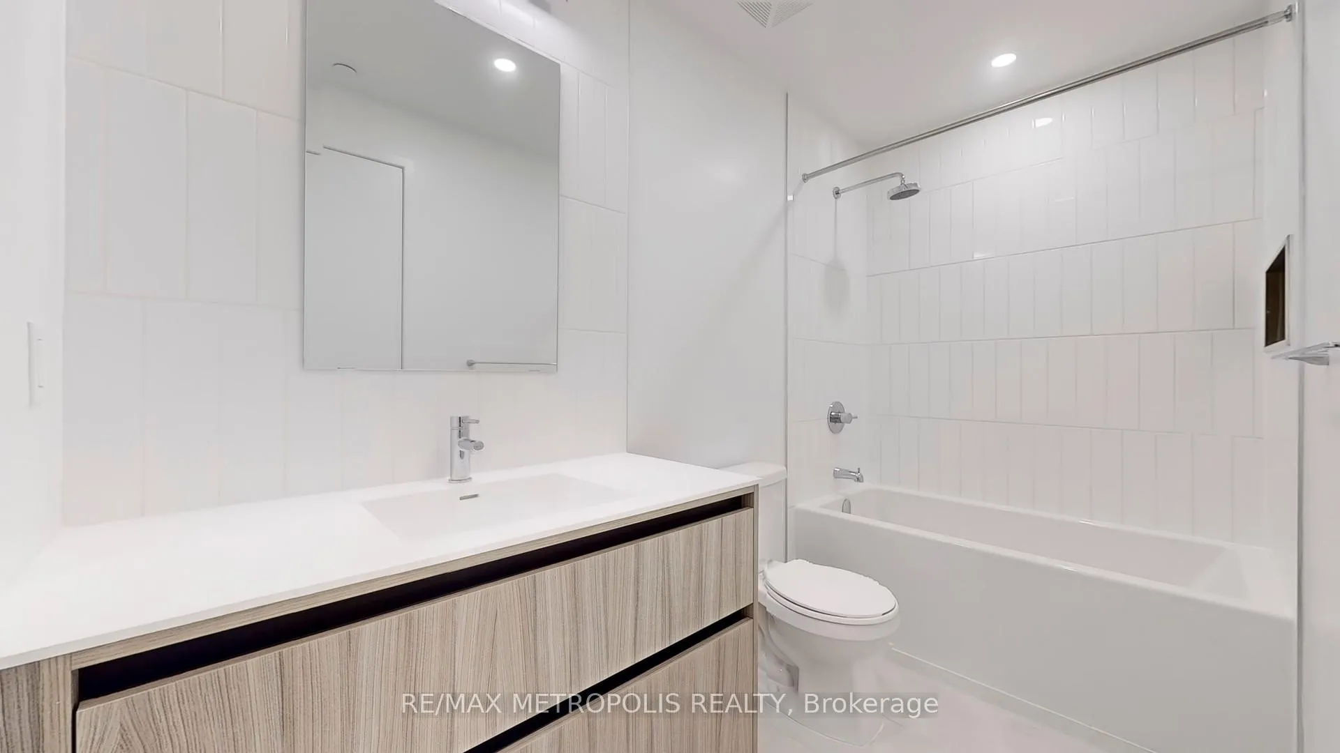 Photo 13 of Unit 610, 8 Beverley Glen Boulevard, Vaughan, Beverley Glen — HOMEH