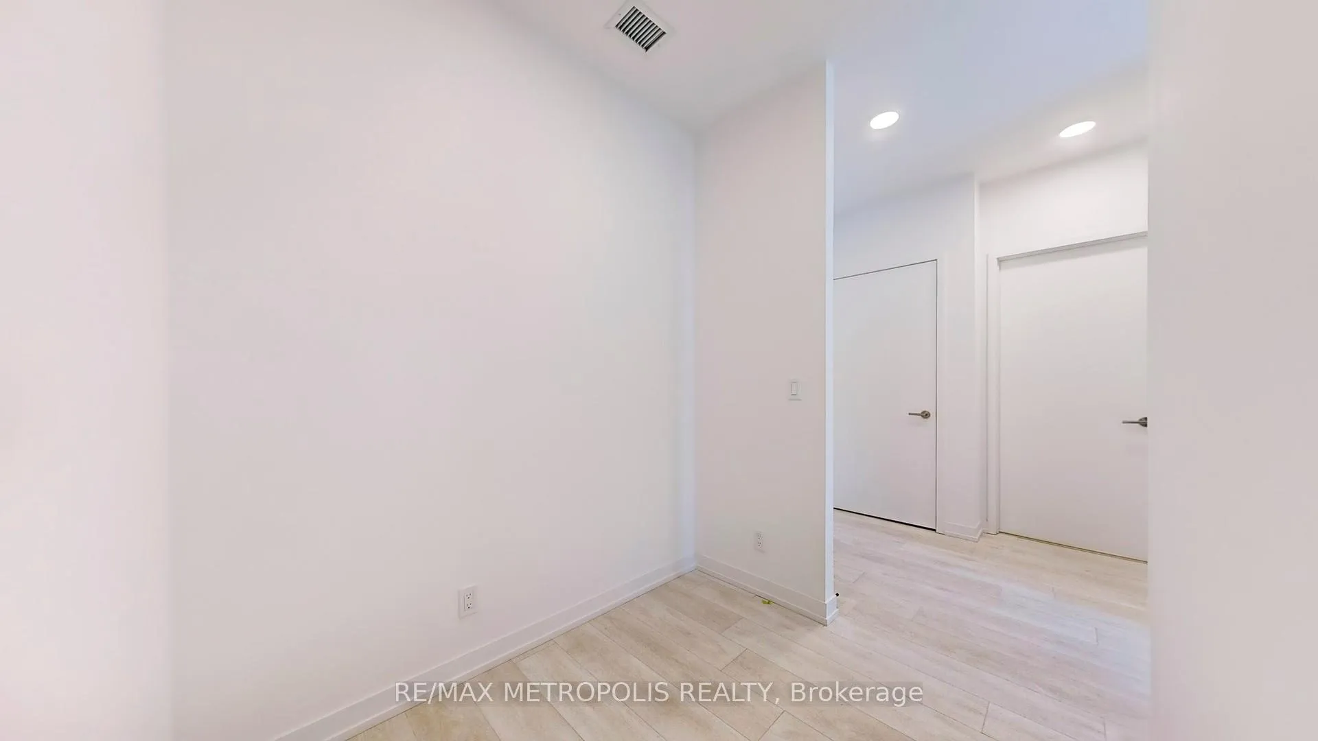 Photo 16 of Unit 610, 8 Beverley Glen Boulevard, Vaughan, Beverley Glen — HOMEH
