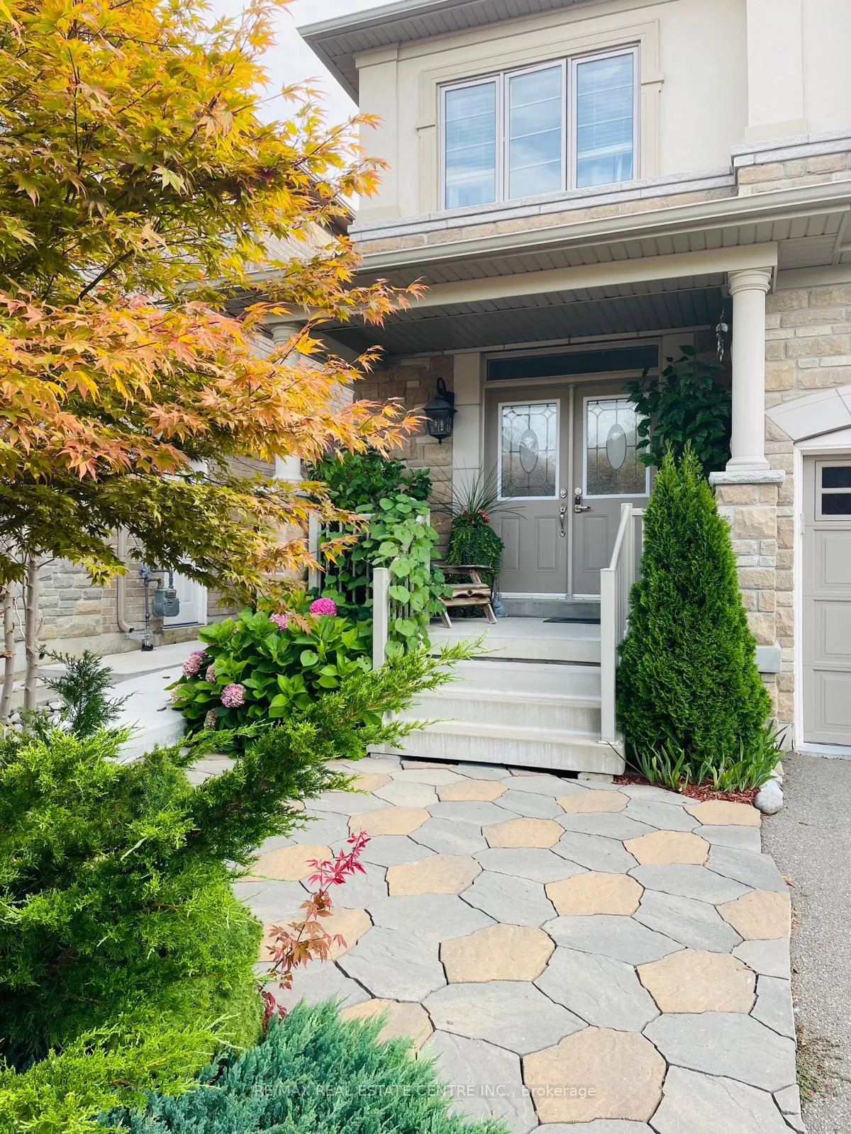 Photo 3 of 11 Fieldstone Lane Avenue, Caledon, Rural Caledon — HOMEH