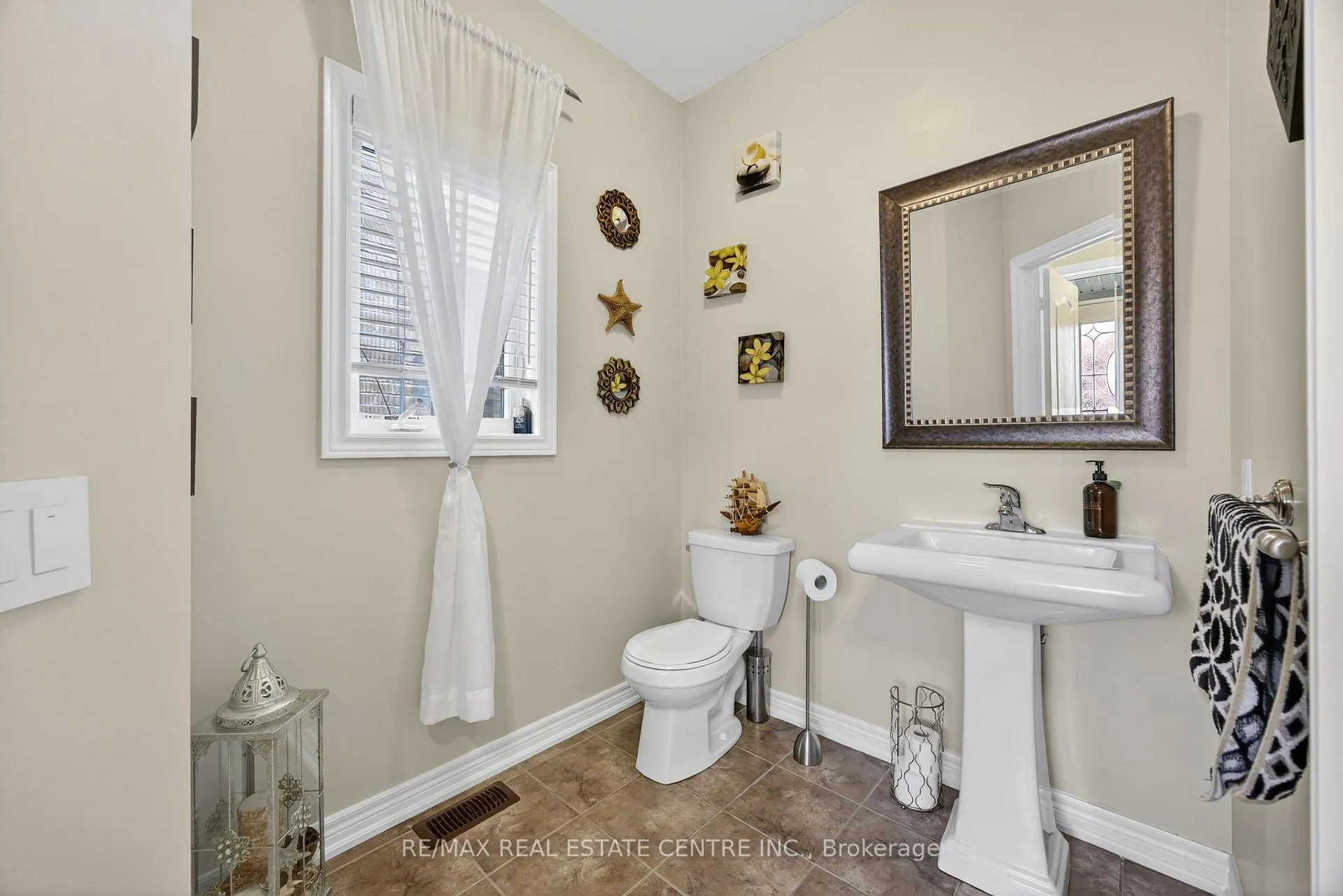 Photo 12 of 11 Fieldstone Lane Avenue, Caledon, Rural Caledon — HOMEH