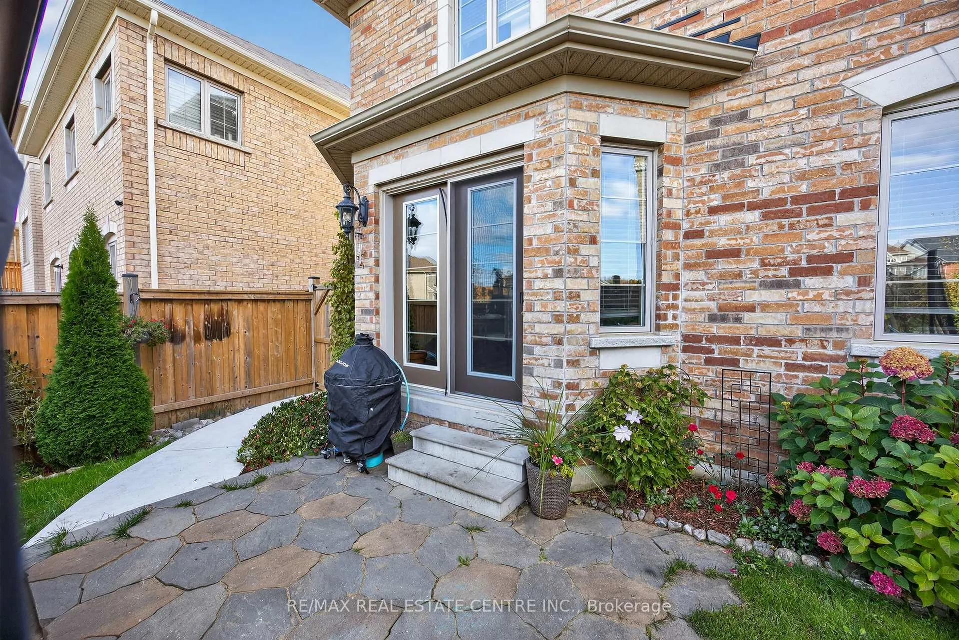 Photo 25 of 11 Fieldstone Lane Avenue, Caledon, Rural Caledon — HOMEH
