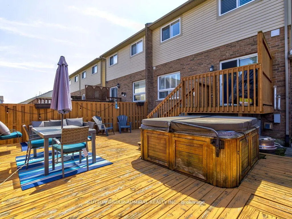 Photo 44 of 31 Palacebeach Trail, Hamilton, Stoney Creek — HOMEH