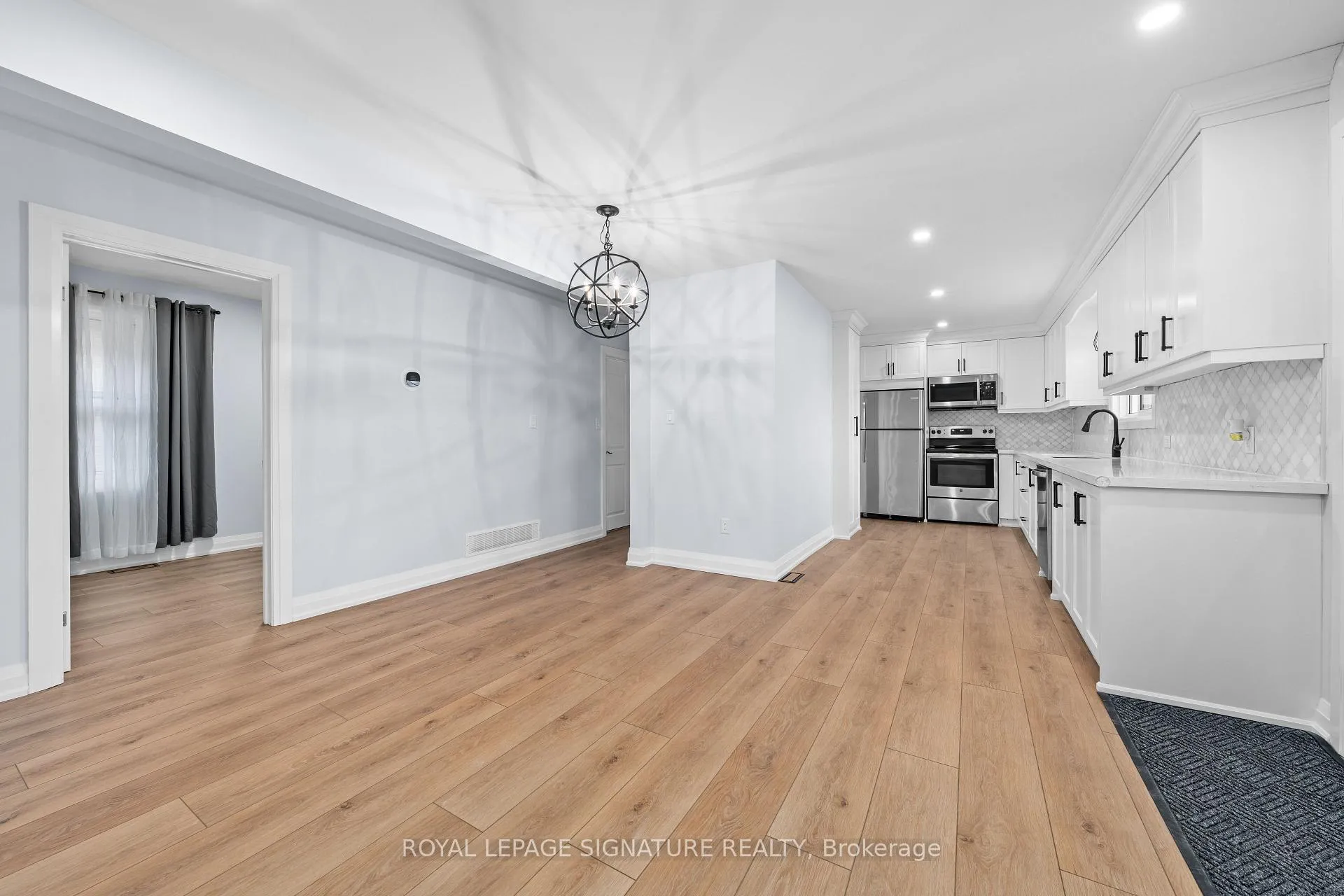 Photo 5 of 480 Browning Street, Oshawa, Donevan — HOMEH