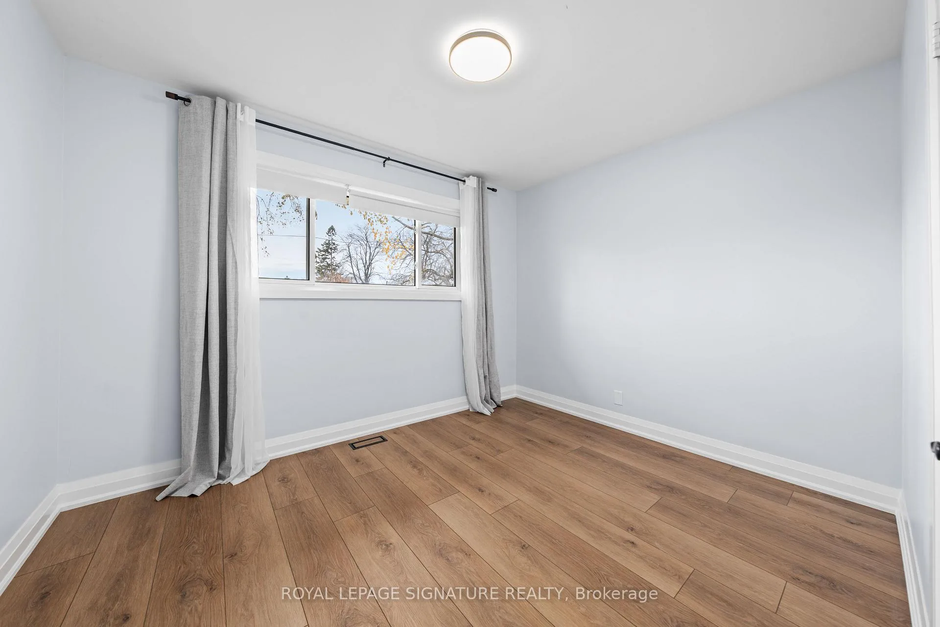 Photo 7 of 480 Browning Street, Oshawa, Donevan — HOMEH