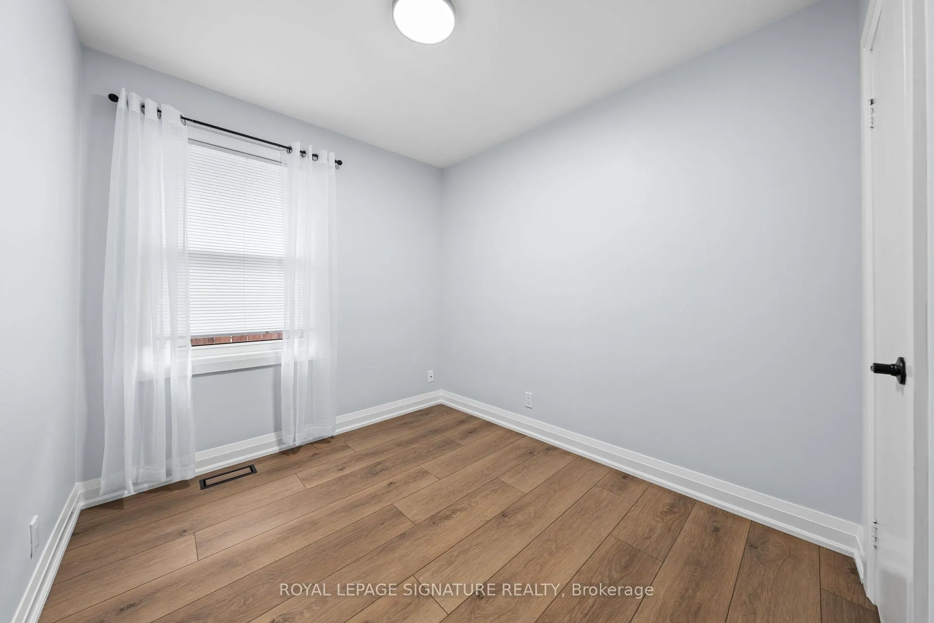 Photo 11 of 480 Browning Street, Oshawa, Donevan — HOMEH
