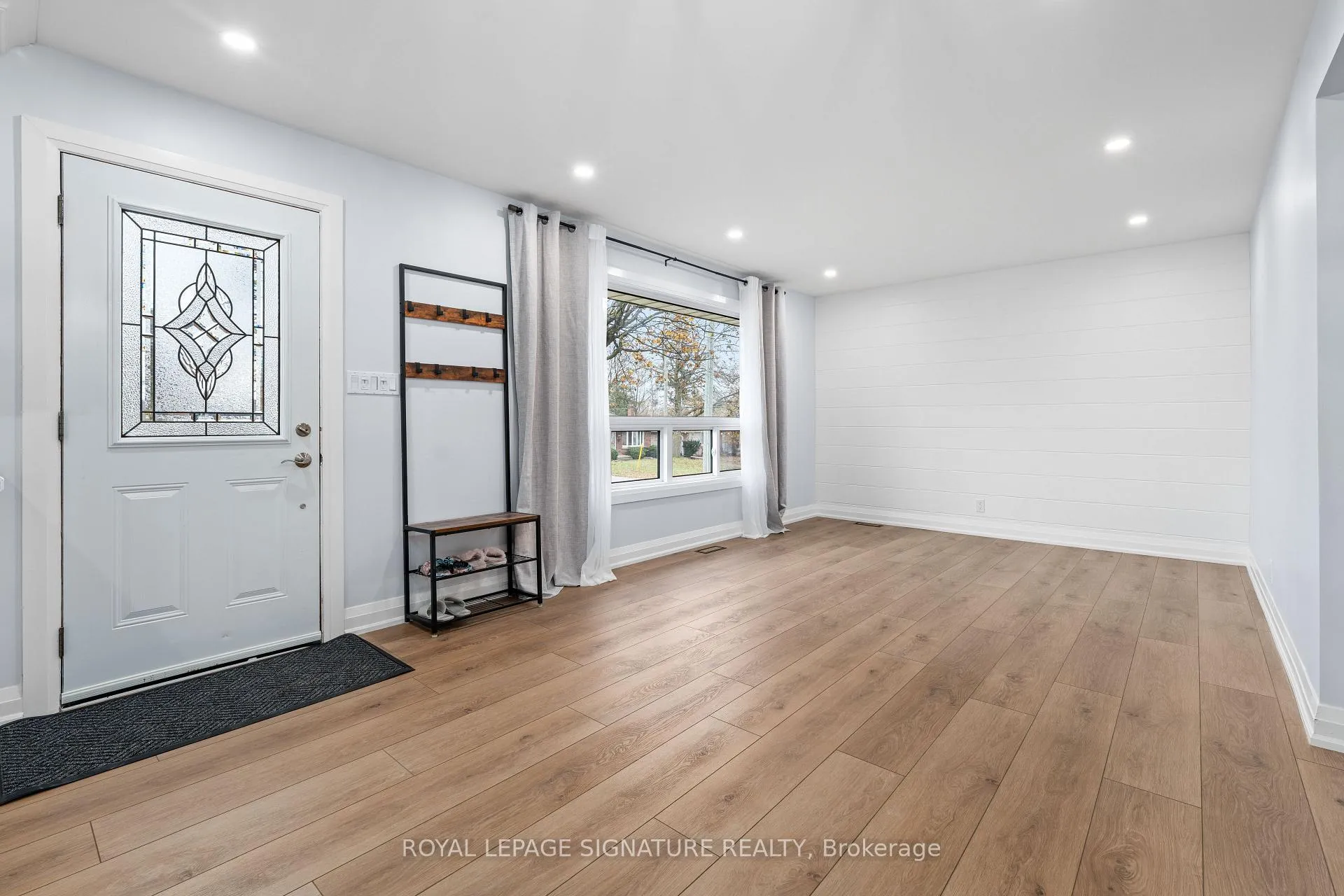 Photo 16 of 480 Browning Street, Oshawa, Donevan — HOMEH