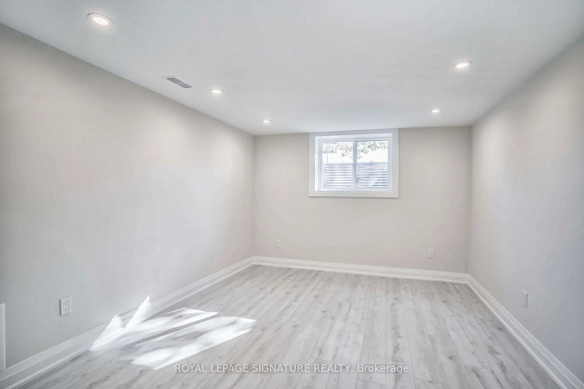 Photo 32 of 480 Browning Street, Oshawa, Donevan — HOMEH