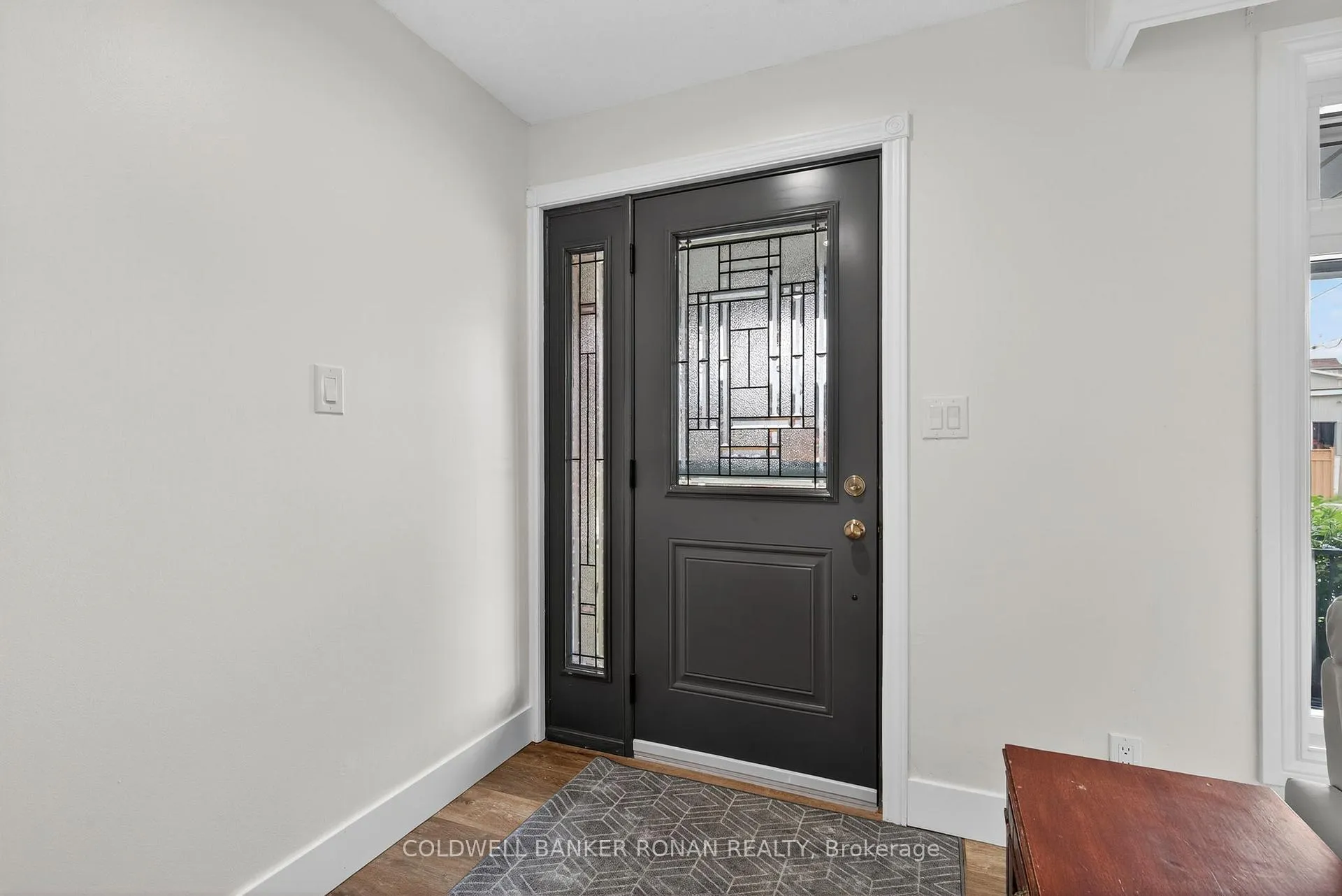 Photo 5 of 2 Lionel Stone Avenue E, New Tecumseth, Tottenham — HOMEH