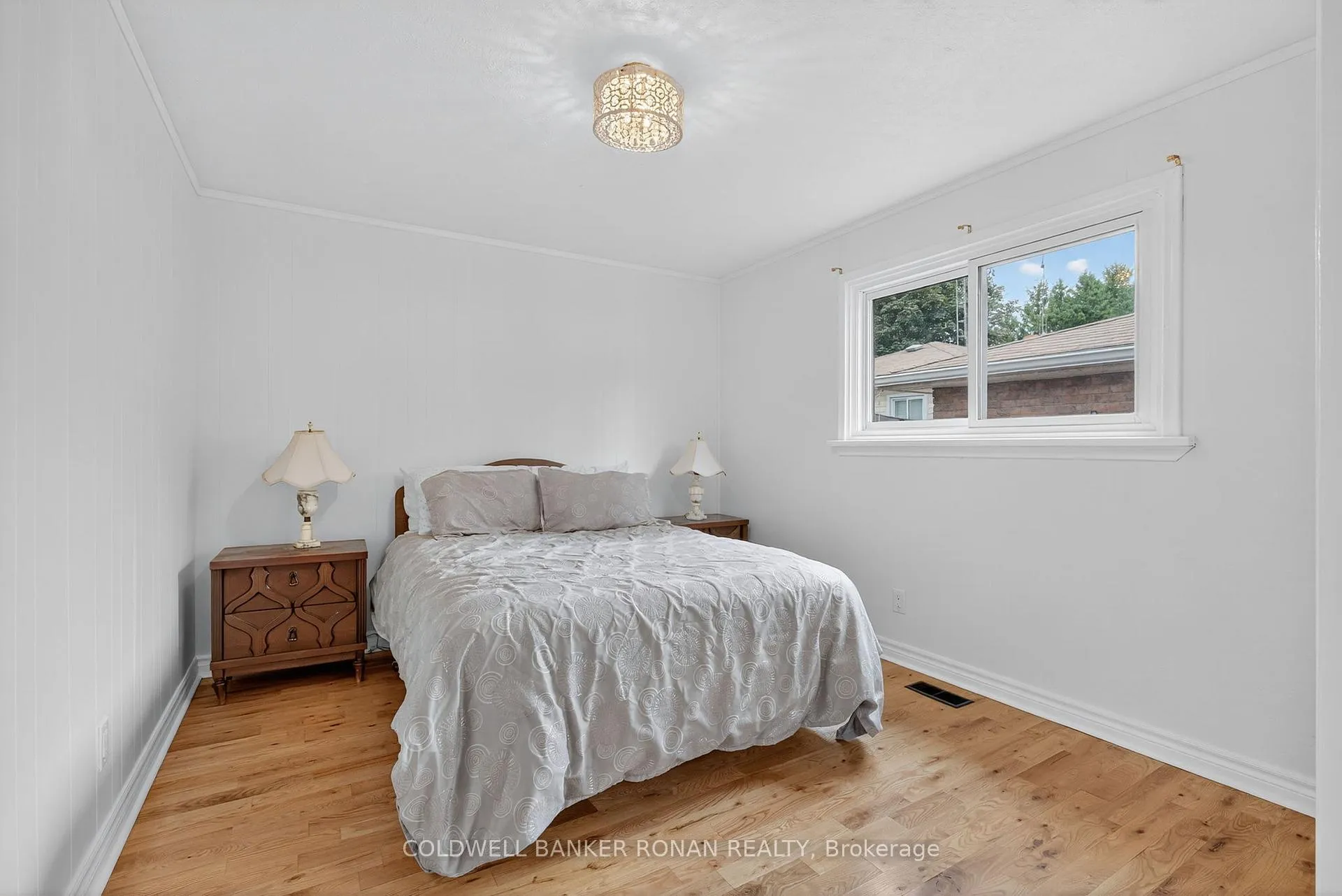 Photo 16 of 2 Lionel Stone Avenue E, New Tecumseth, Tottenham — HOMEH