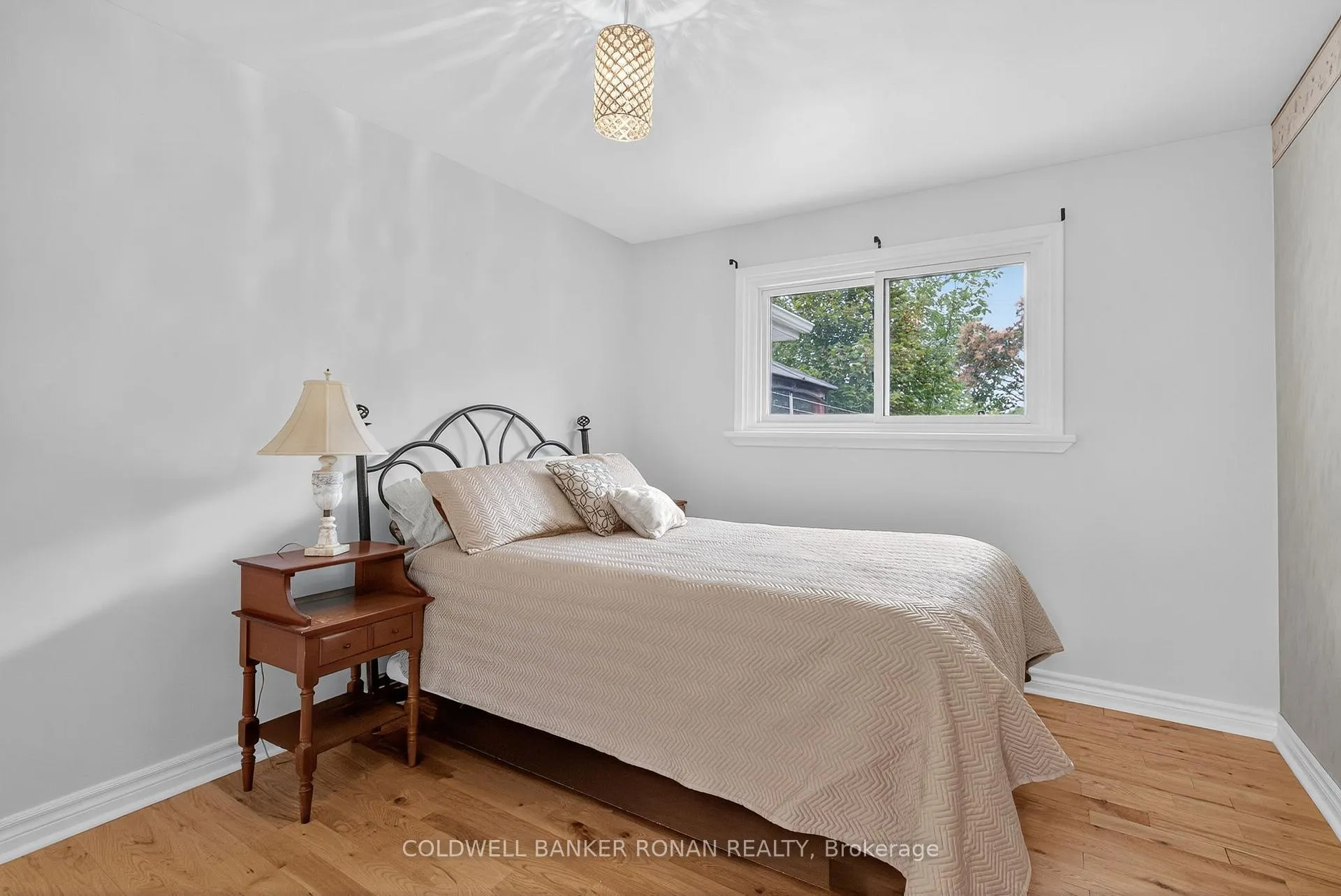 Photo 20 of 2 Lionel Stone Avenue E, New Tecumseth, Tottenham — HOMEH