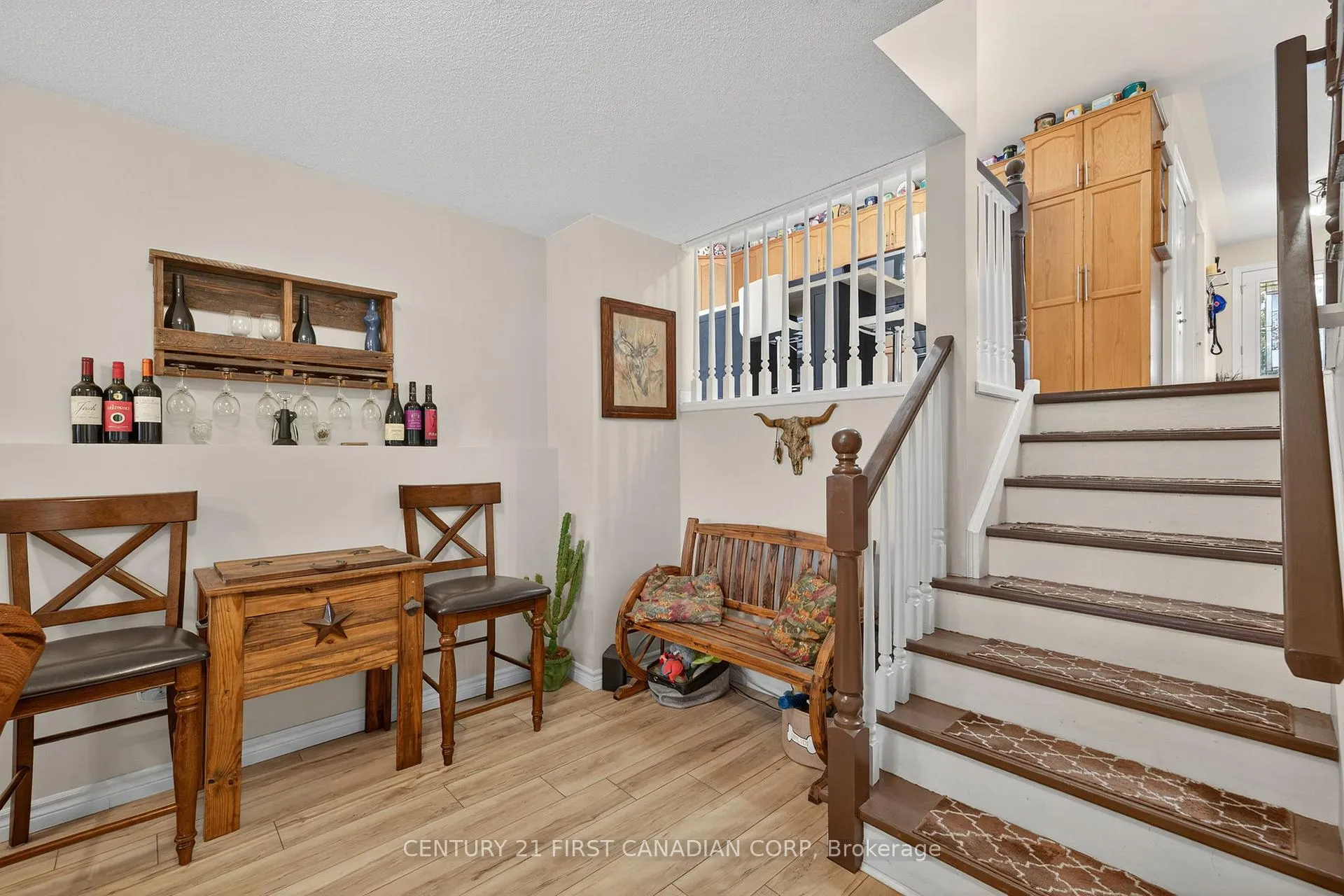 Photo 10 of 19 Hemlock Boulevard, Strathroy-Caradoc, SE — HOMEH