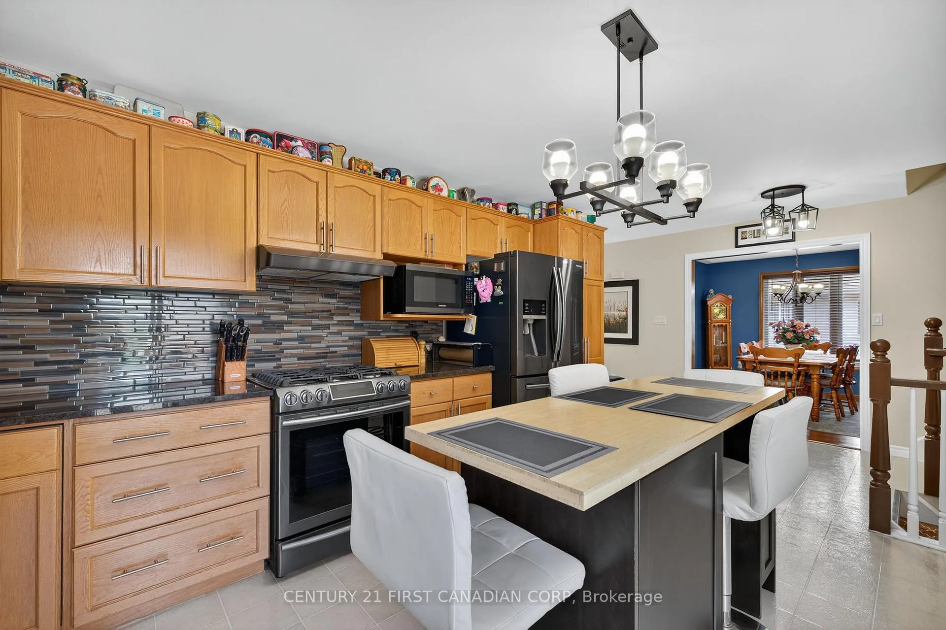 Photo 13 of 19 Hemlock Boulevard, Strathroy-Caradoc, SE — HOMEH