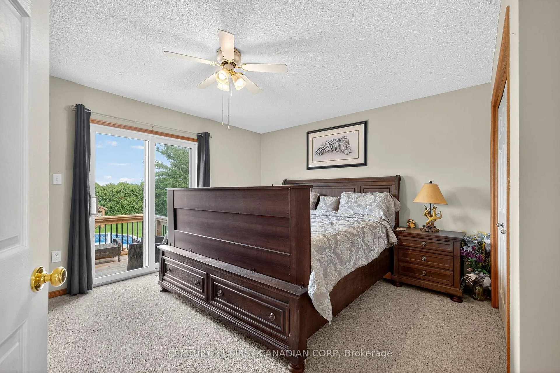 Photo 15 of 19 Hemlock Boulevard, Strathroy-Caradoc, SE — HOMEH