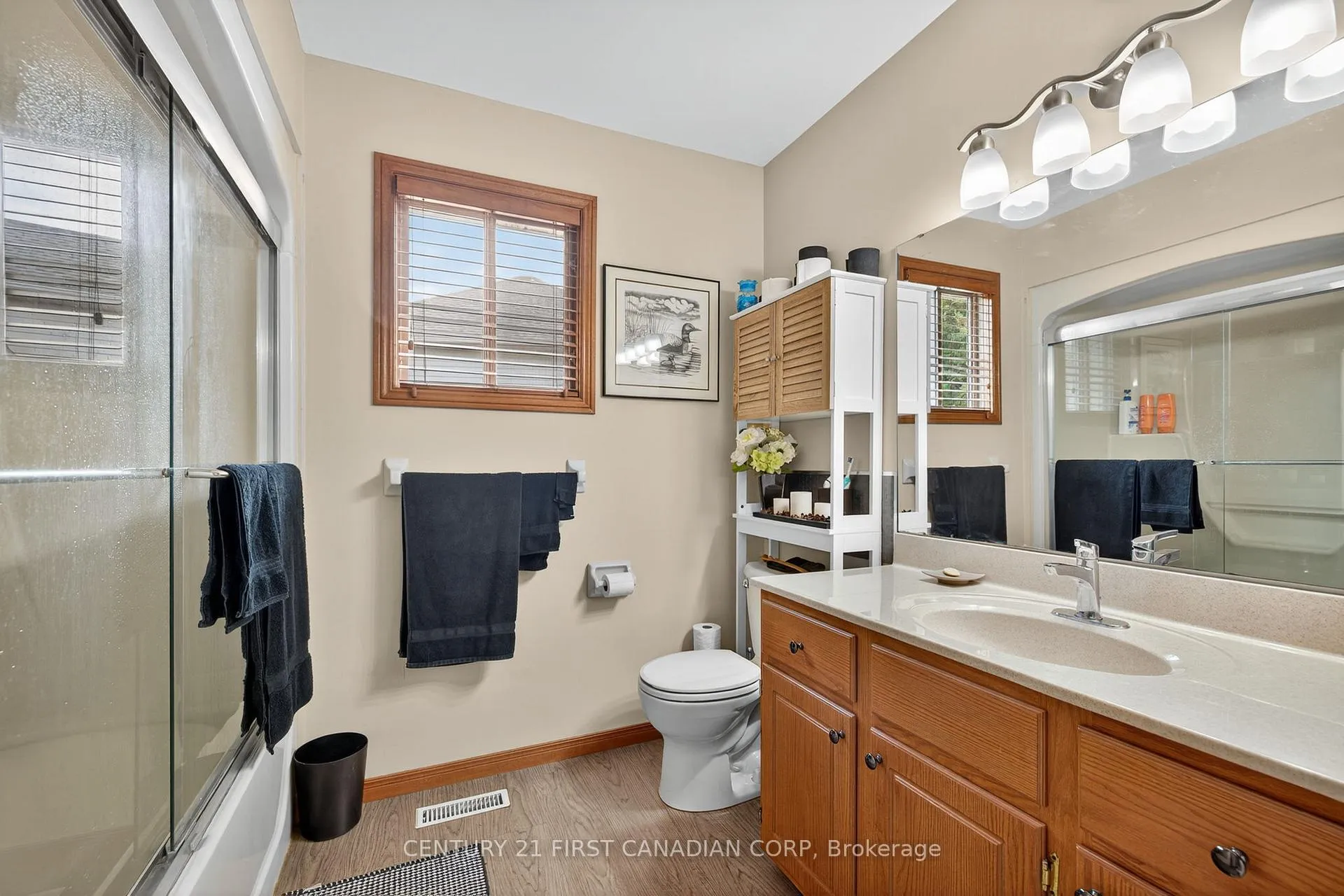 Photo 21 of 19 Hemlock Boulevard, Strathroy-Caradoc, SE — HOMEH