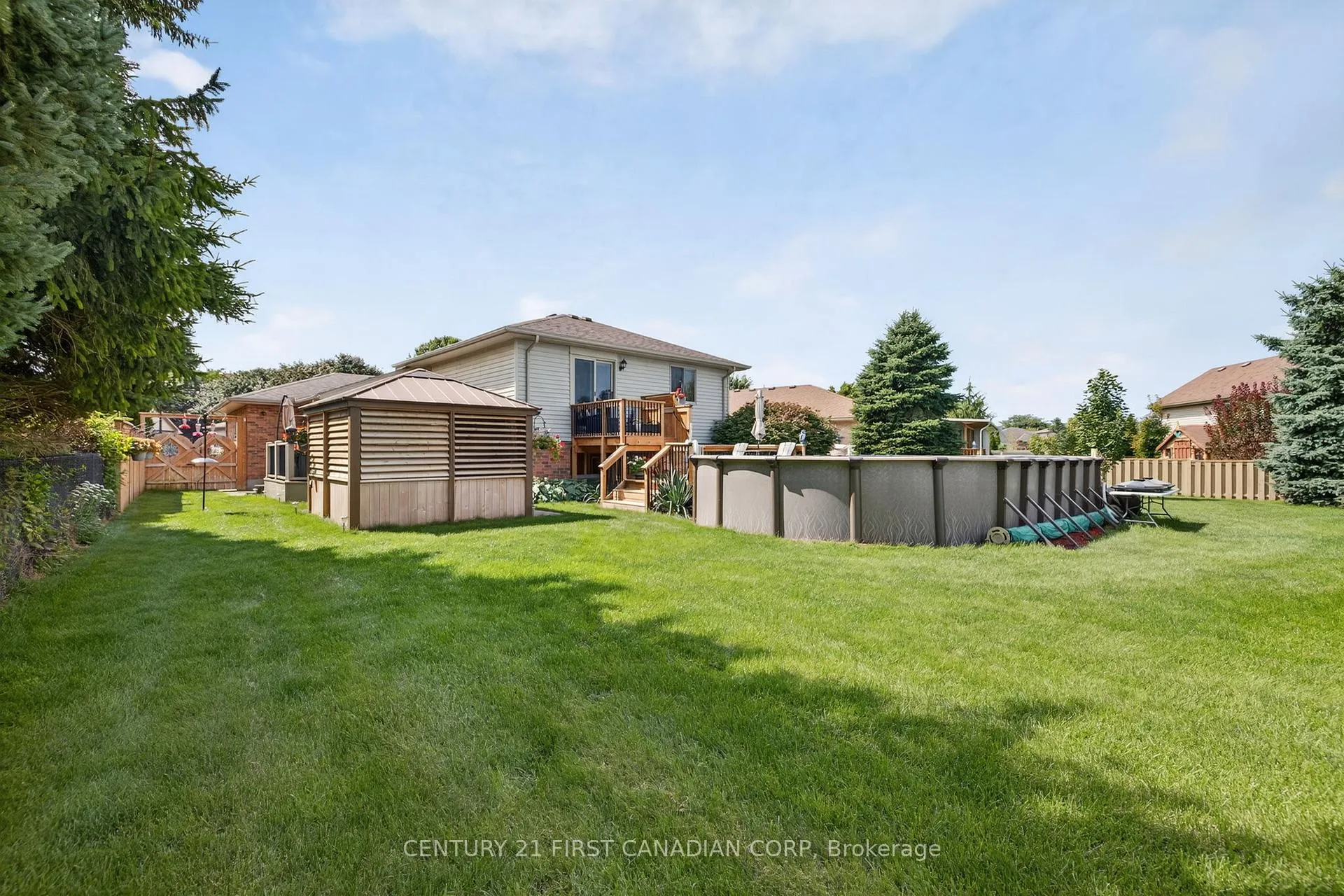 Photo 35 of 19 Hemlock Boulevard, Strathroy-Caradoc, SE — HOMEH