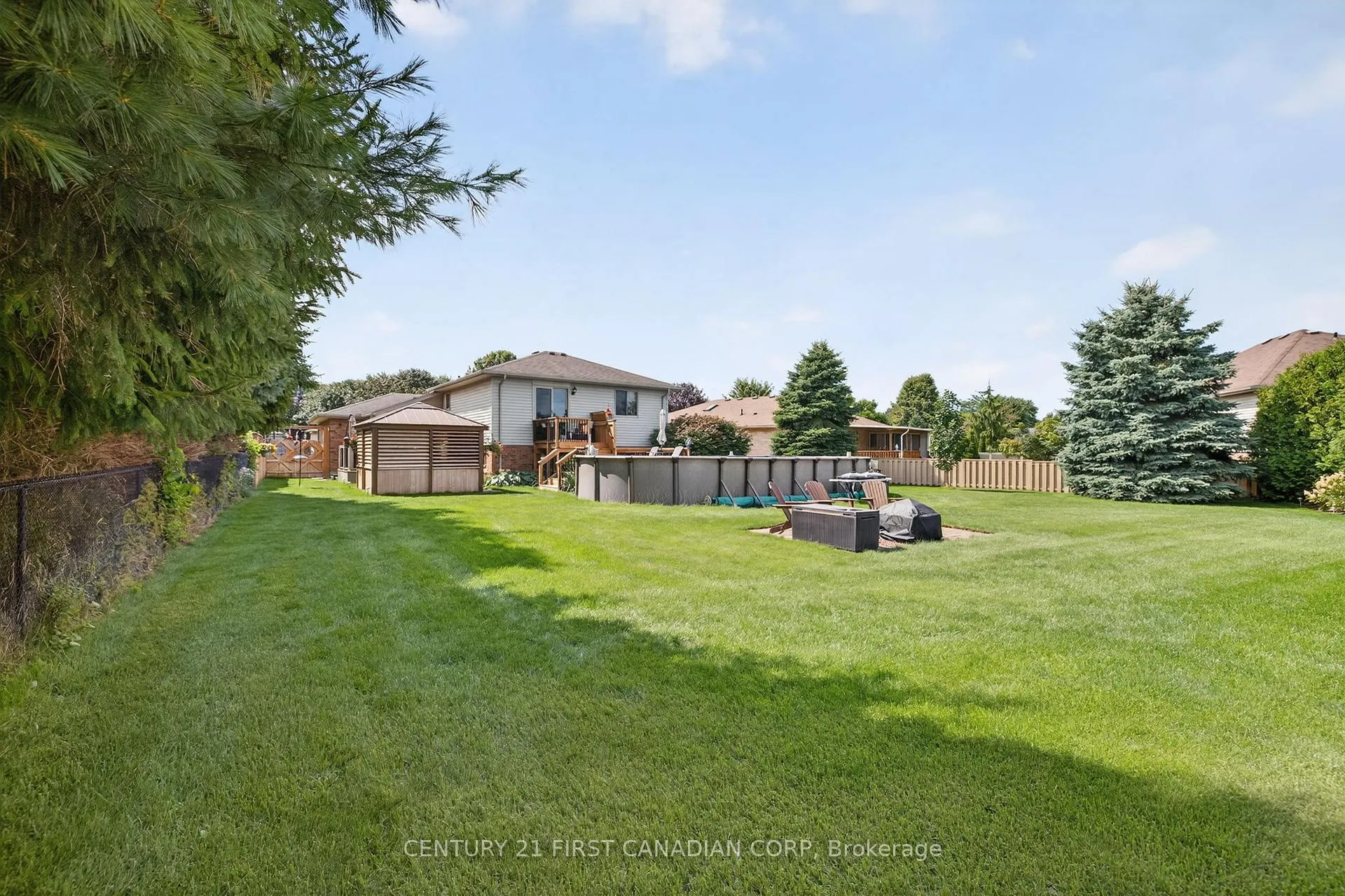 Photo 36 of 19 Hemlock Boulevard, Strathroy-Caradoc, SE — HOMEH