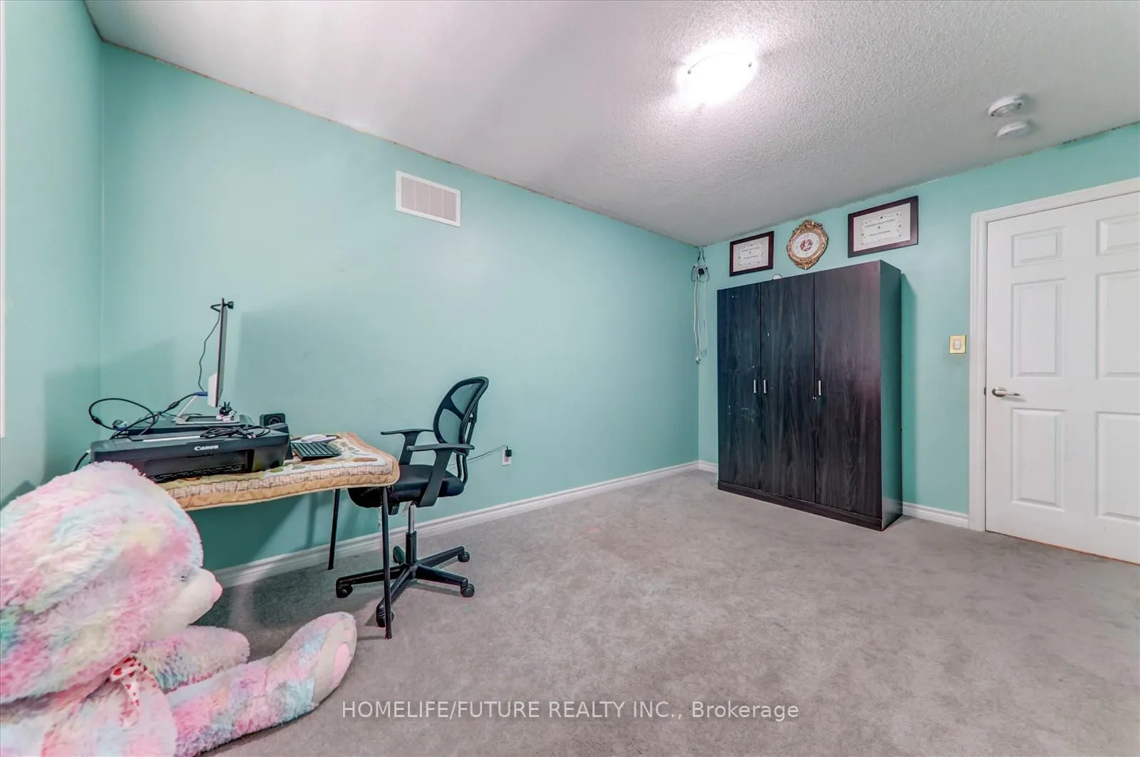 Photo 24 of 30 Arthur Mclaughlin Street, Clarington, Bowmanville — HOMEH