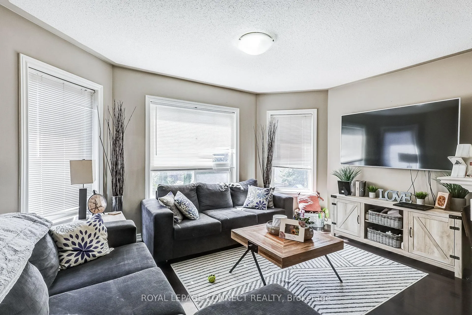 Photo 3 of 55 Aylesworth Avenue, Clarington, Courtice — HOMEH