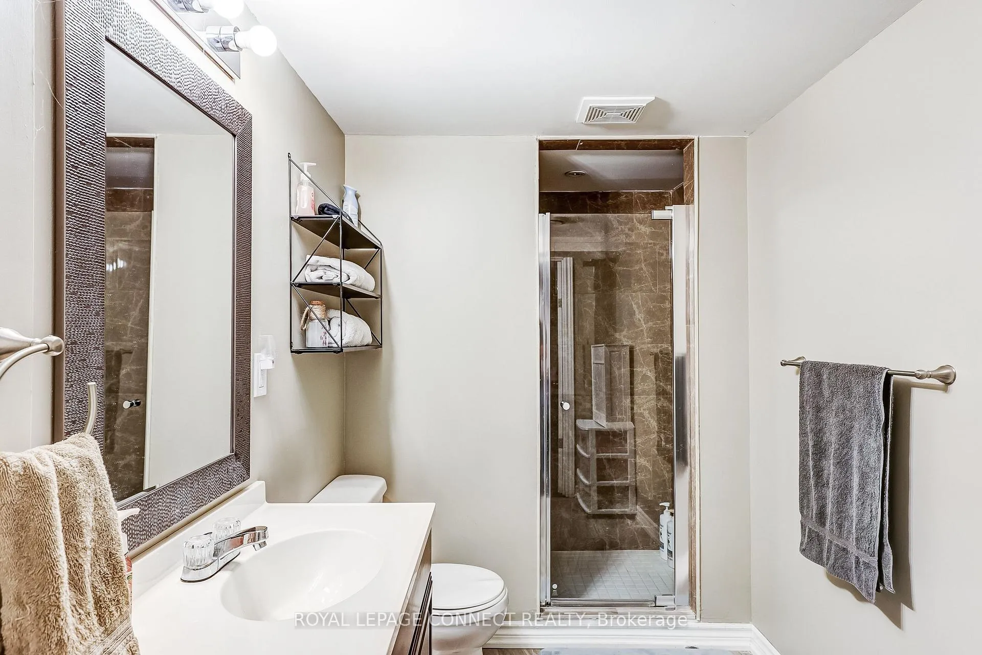 Photo 9 of 55 Aylesworth Avenue, Clarington, Courtice — HOMEH