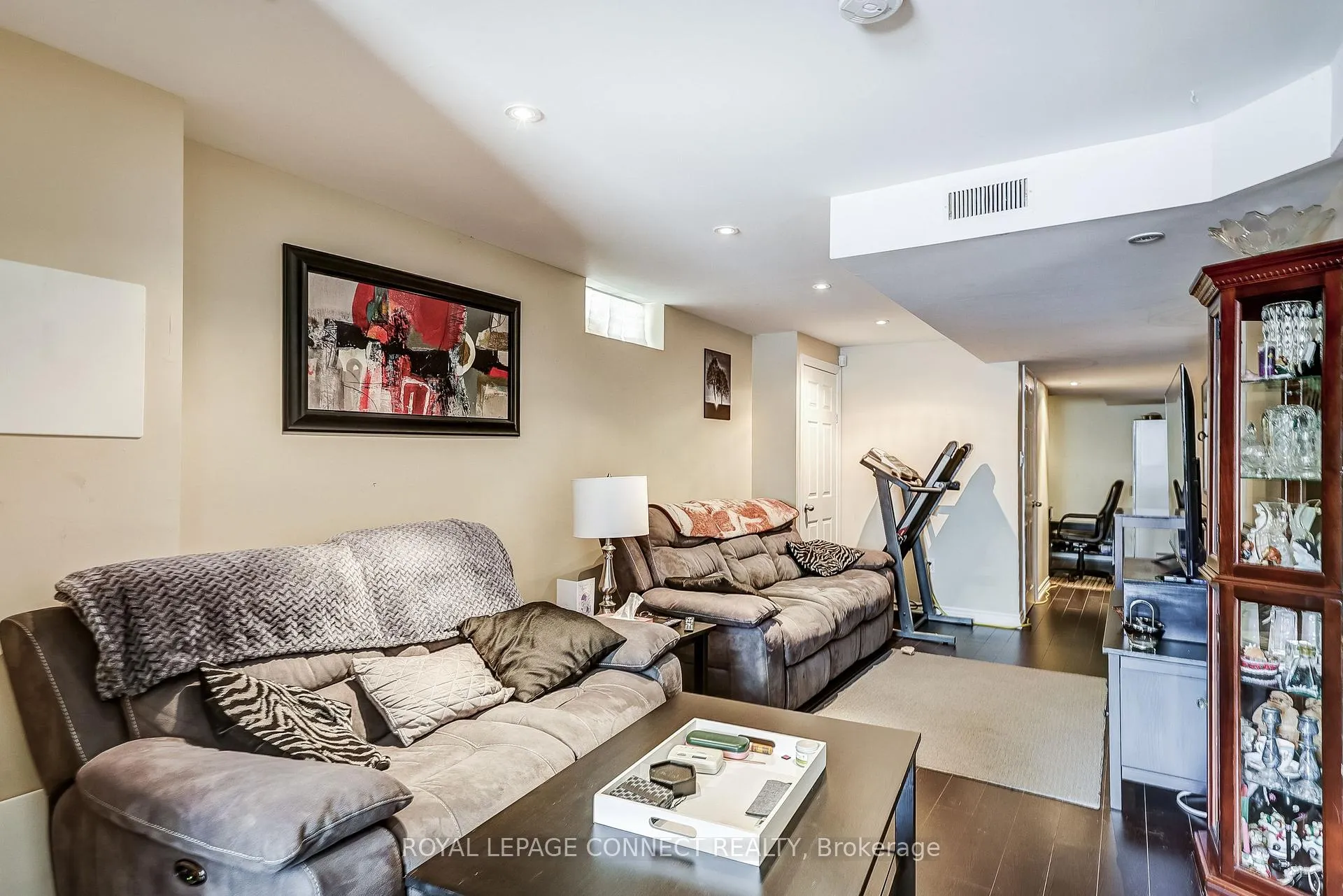 Photo 17 of 55 Aylesworth Avenue, Clarington, Courtice — HOMEH