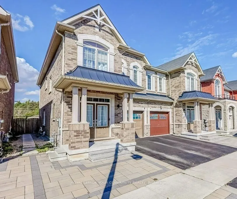 Photo 2 of 137 Fimco Crescent, Markham, Greensborough — HOMEH
