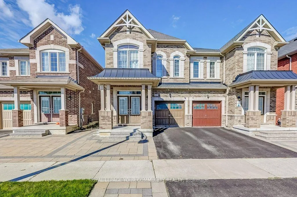 Photo 3 of 137 Fimco Crescent, Markham, Greensborough — HOMEH