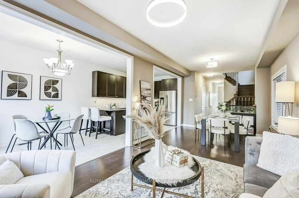 Photo 8 of 137 Fimco Crescent, Markham, Greensborough — HOMEH