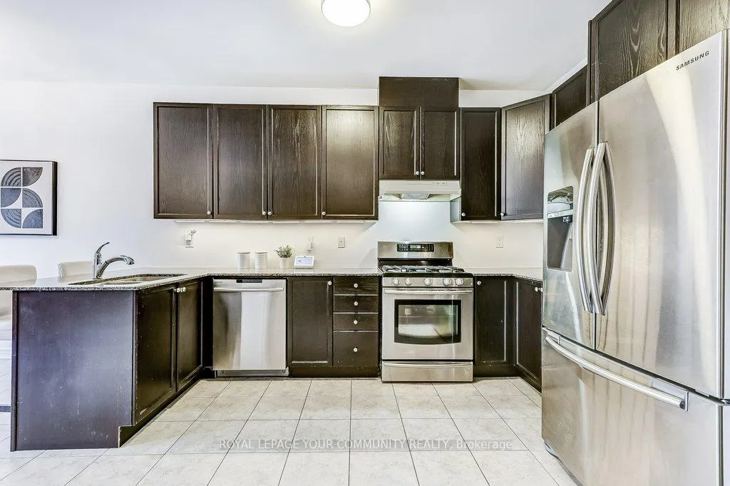 Photo 12 of 137 Fimco Crescent, Markham, Greensborough — HOMEH
