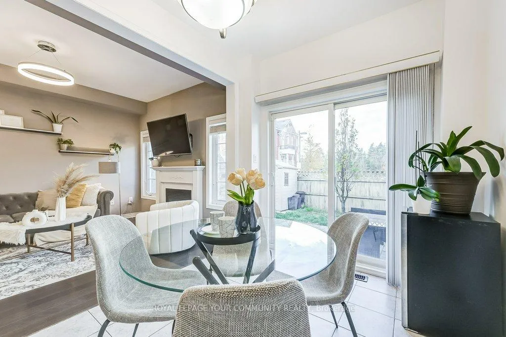Photo 16 of 137 Fimco Crescent, Markham, Greensborough — HOMEH
