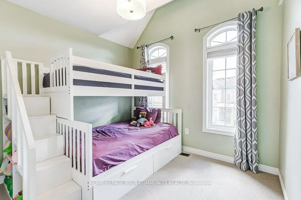 Photo 24 of 137 Fimco Crescent, Markham, Greensborough — HOMEH