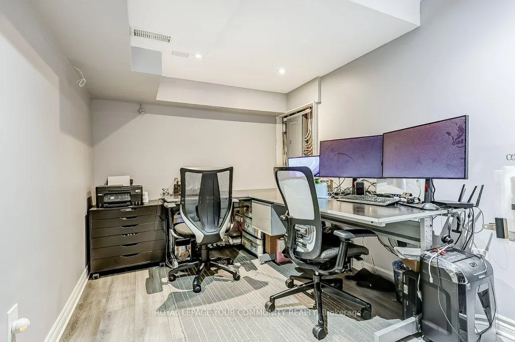 Photo 32 of 137 Fimco Crescent, Markham, Greensborough — HOMEH