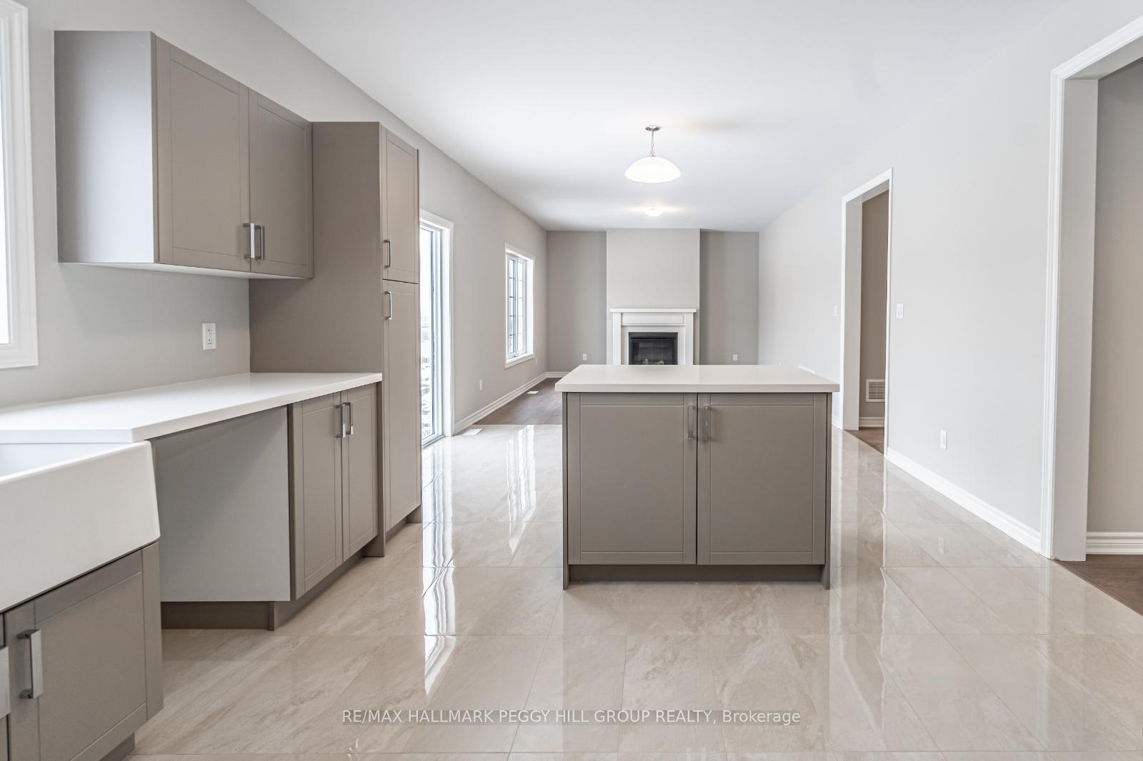 Photo 7 of 240 Springfield Crescent, Clearview, Stayner — HOMEH