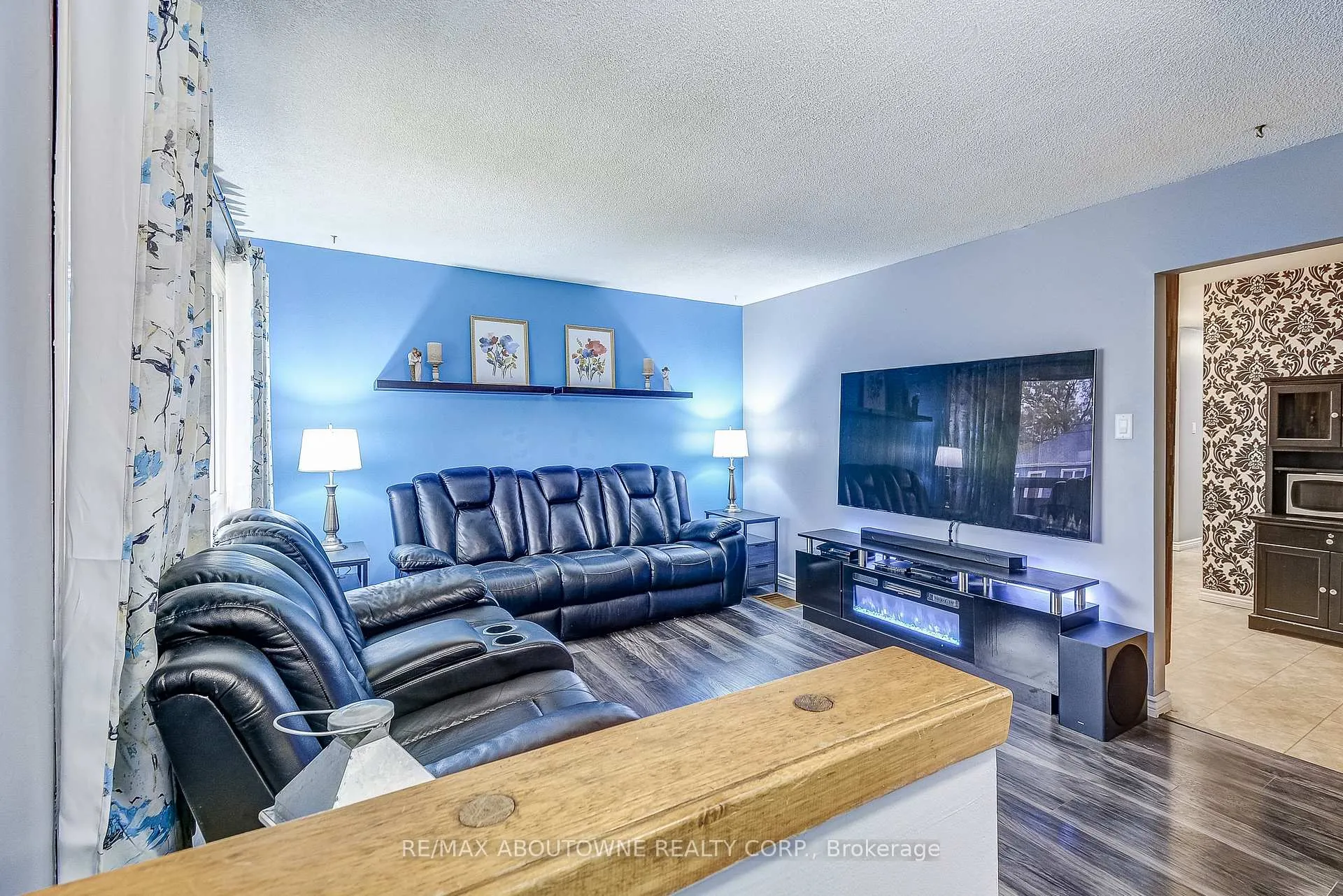 Photo 6 of 211 East 8th Street, Hamilton, Centremount — HOMEH