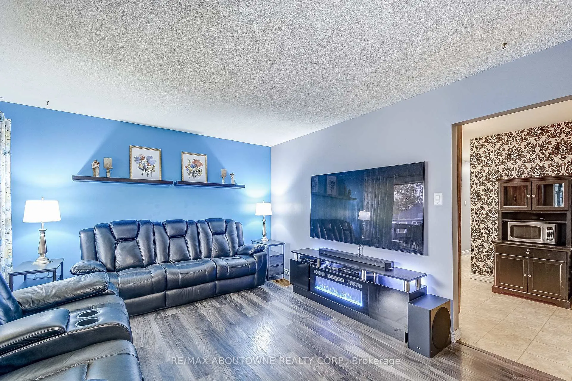 Photo 7 of 211 East 8th Street, Hamilton, Centremount — HOMEH