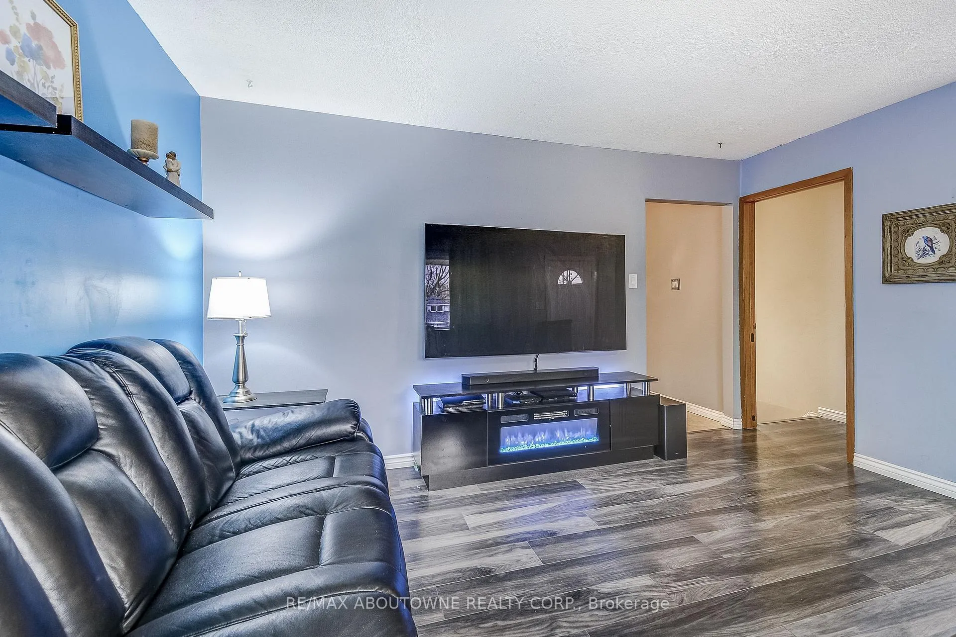 Photo 10 of 211 East 8th Street, Hamilton, Centremount — HOMEH