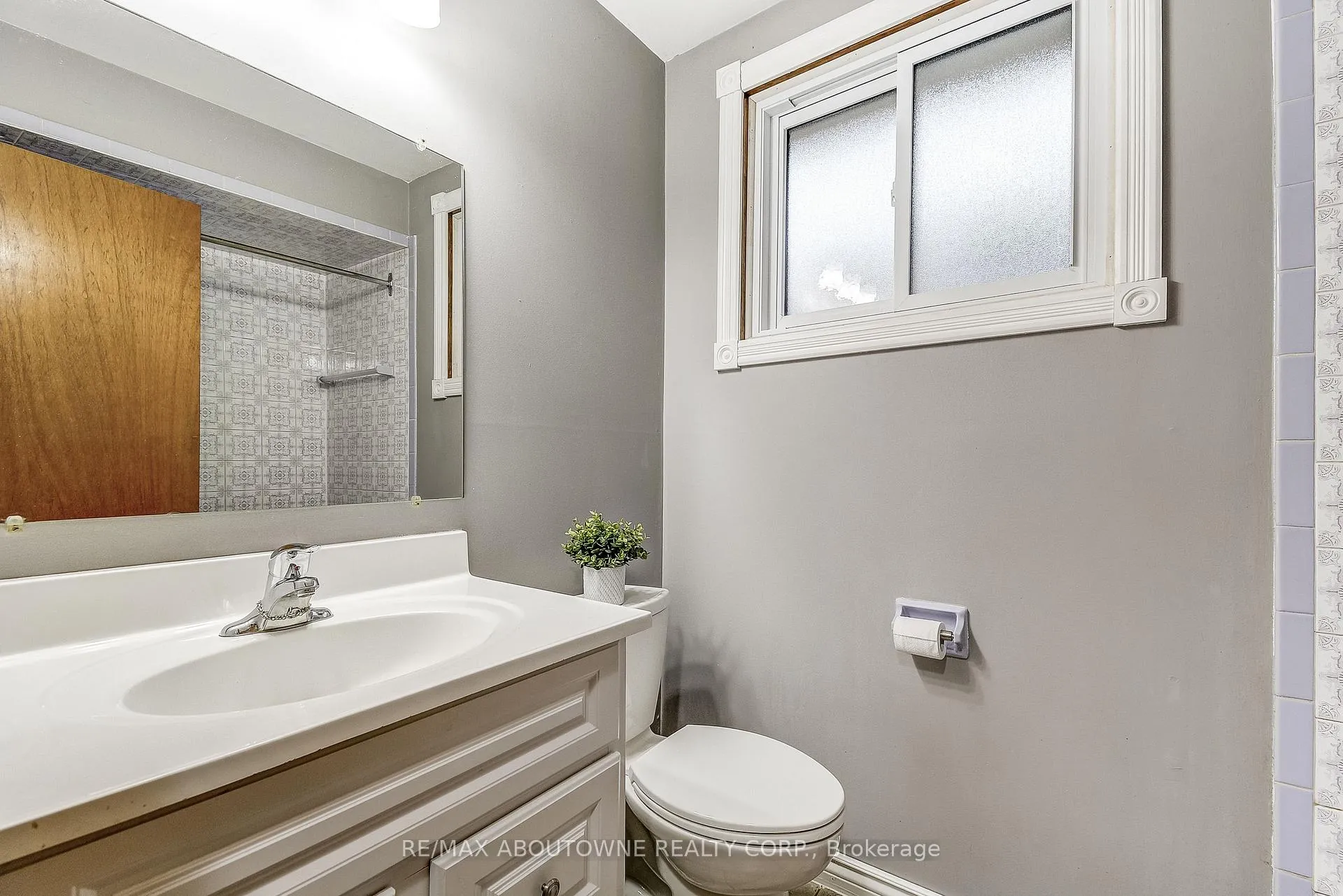 Photo 22 of 211 East 8th Street, Hamilton, Centremount — HOMEH