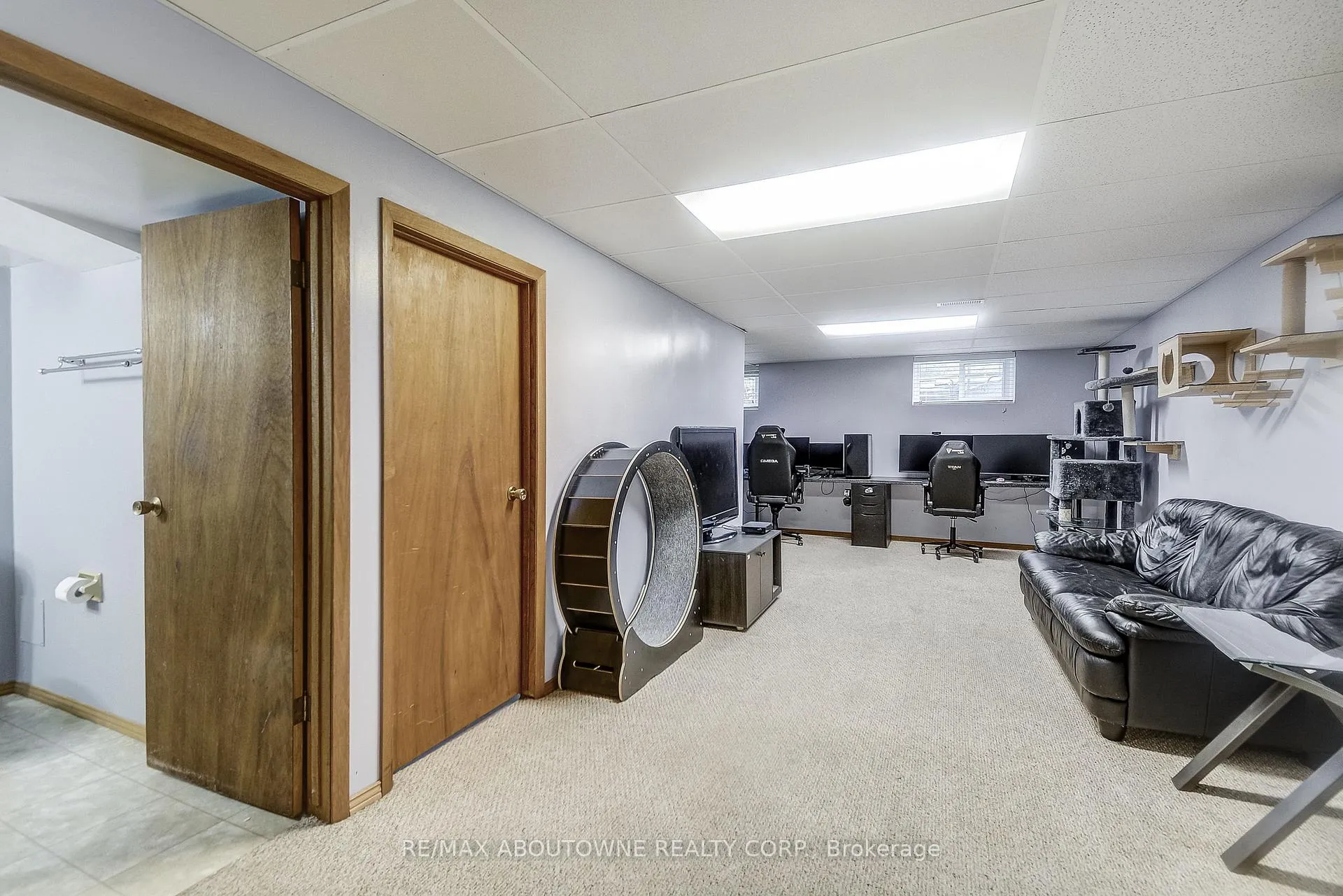 Photo 26 of 211 East 8th Street, Hamilton, Centremount — HOMEH