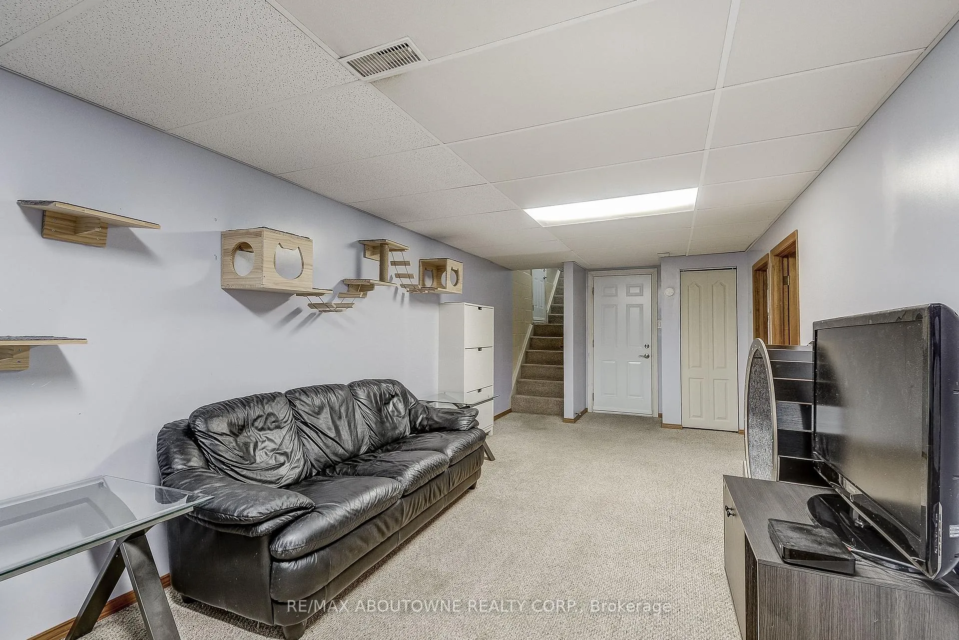 Photo 28 of 211 East 8th Street, Hamilton, Centremount — HOMEH