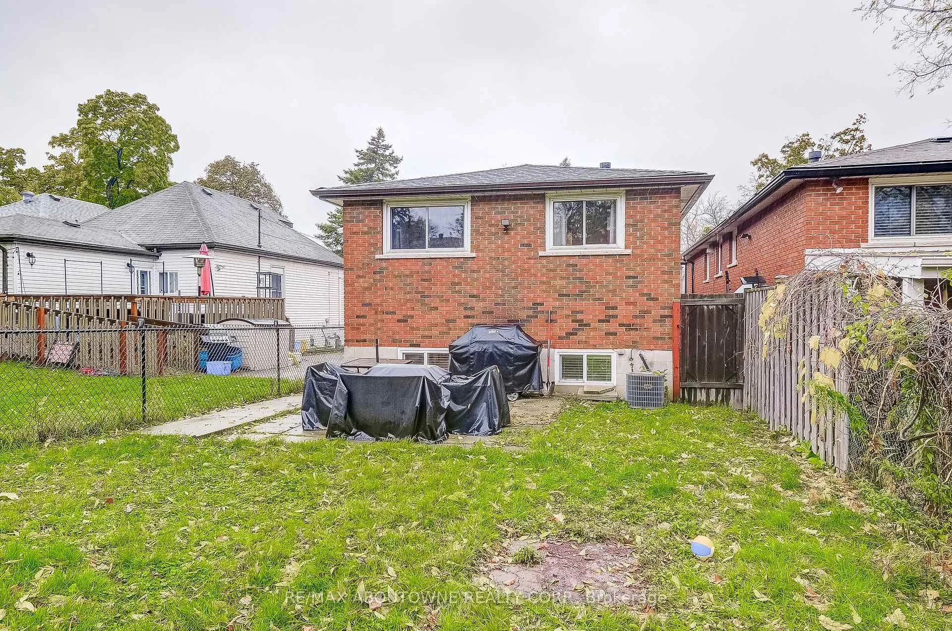 Photo 34 of 211 East 8th Street, Hamilton, Centremount — HOMEH