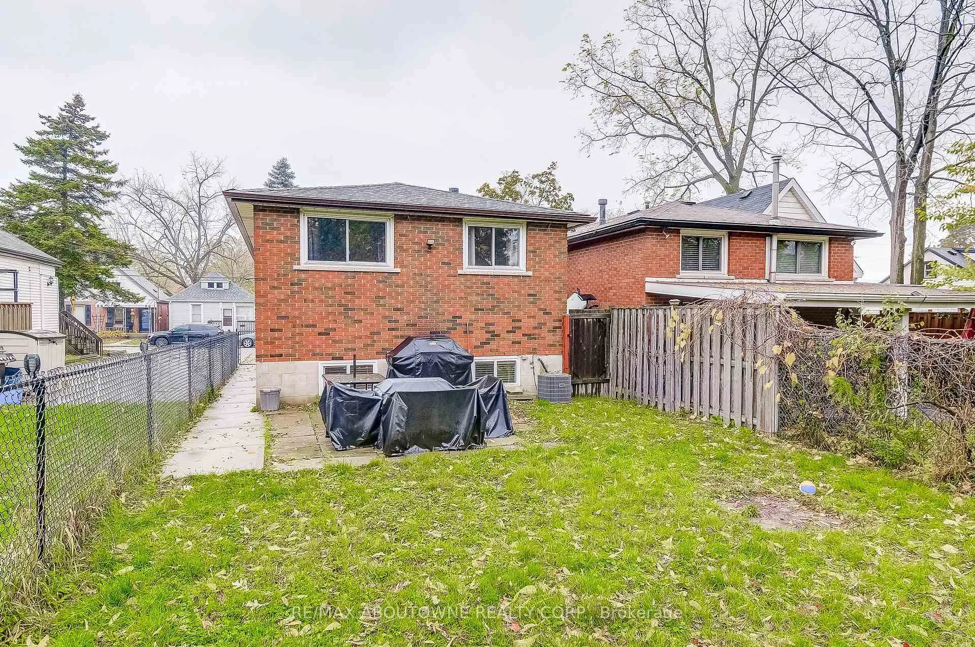Photo 35 of 211 East 8th Street, Hamilton, Centremount — HOMEH