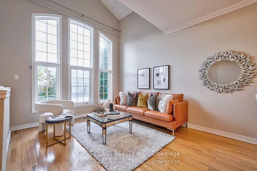 Photo 2 of 12 Glaceport Crescent, Markham, Victoria Manor-Jennings Gate — HOMEH