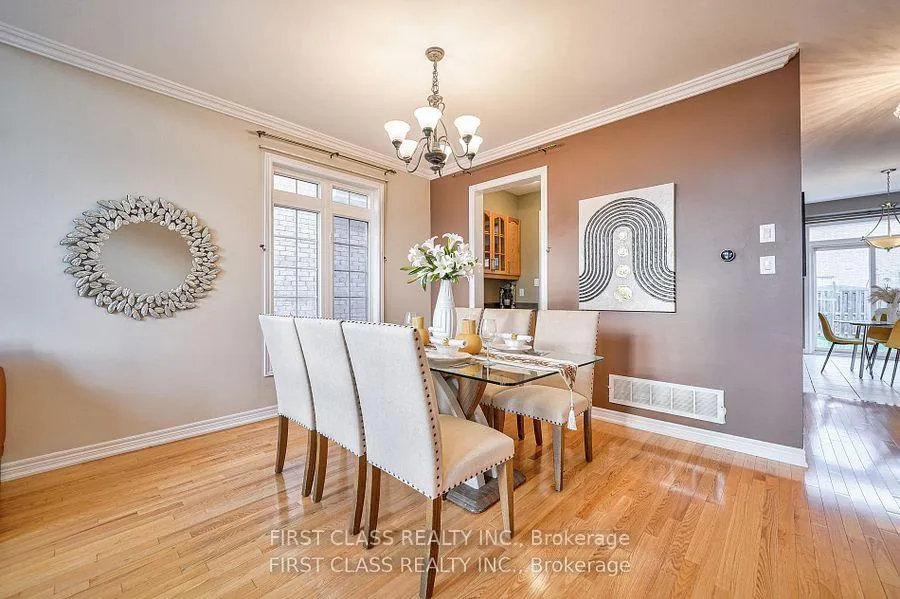Photo 5 of 12 Glaceport Crescent, Markham, Victoria Manor-Jennings Gate — HOMEH