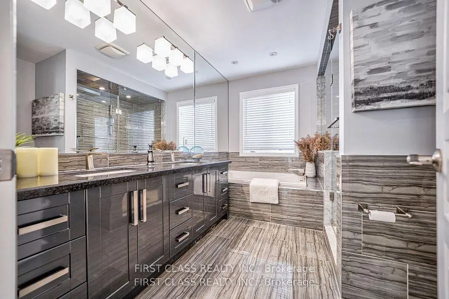 Photo 15 of 12 Glaceport Crescent, Markham, Victoria Manor-Jennings Gate — HOMEH
