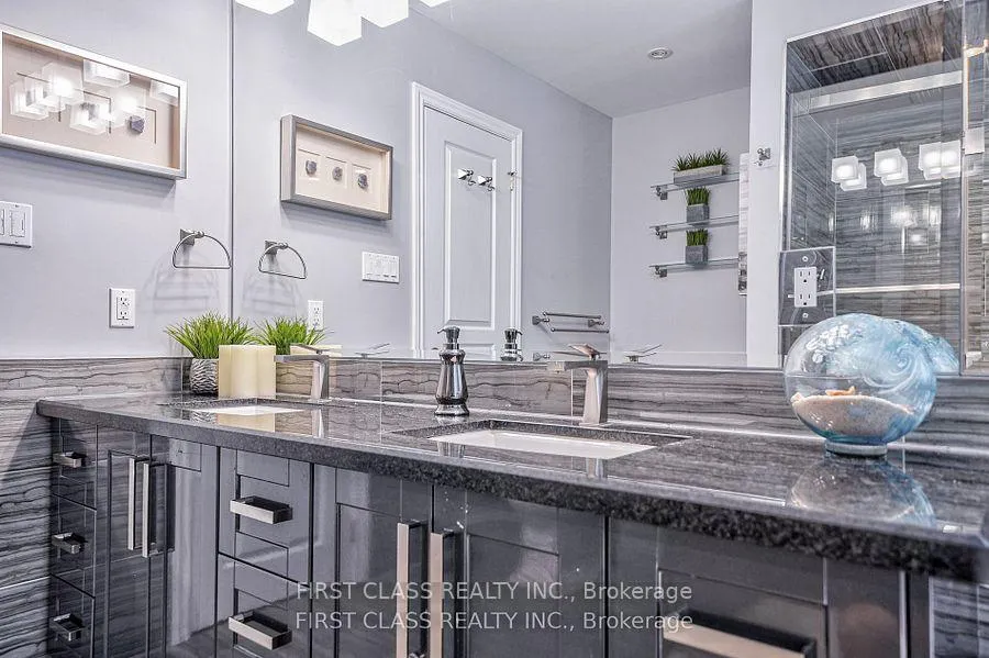 Photo 16 of 12 Glaceport Crescent, Markham, Victoria Manor-Jennings Gate — HOMEH