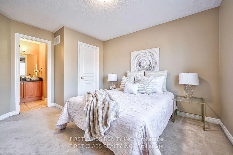 Photo 18 of 12 Glaceport Crescent, Markham, Victoria Manor-Jennings Gate — HOMEH