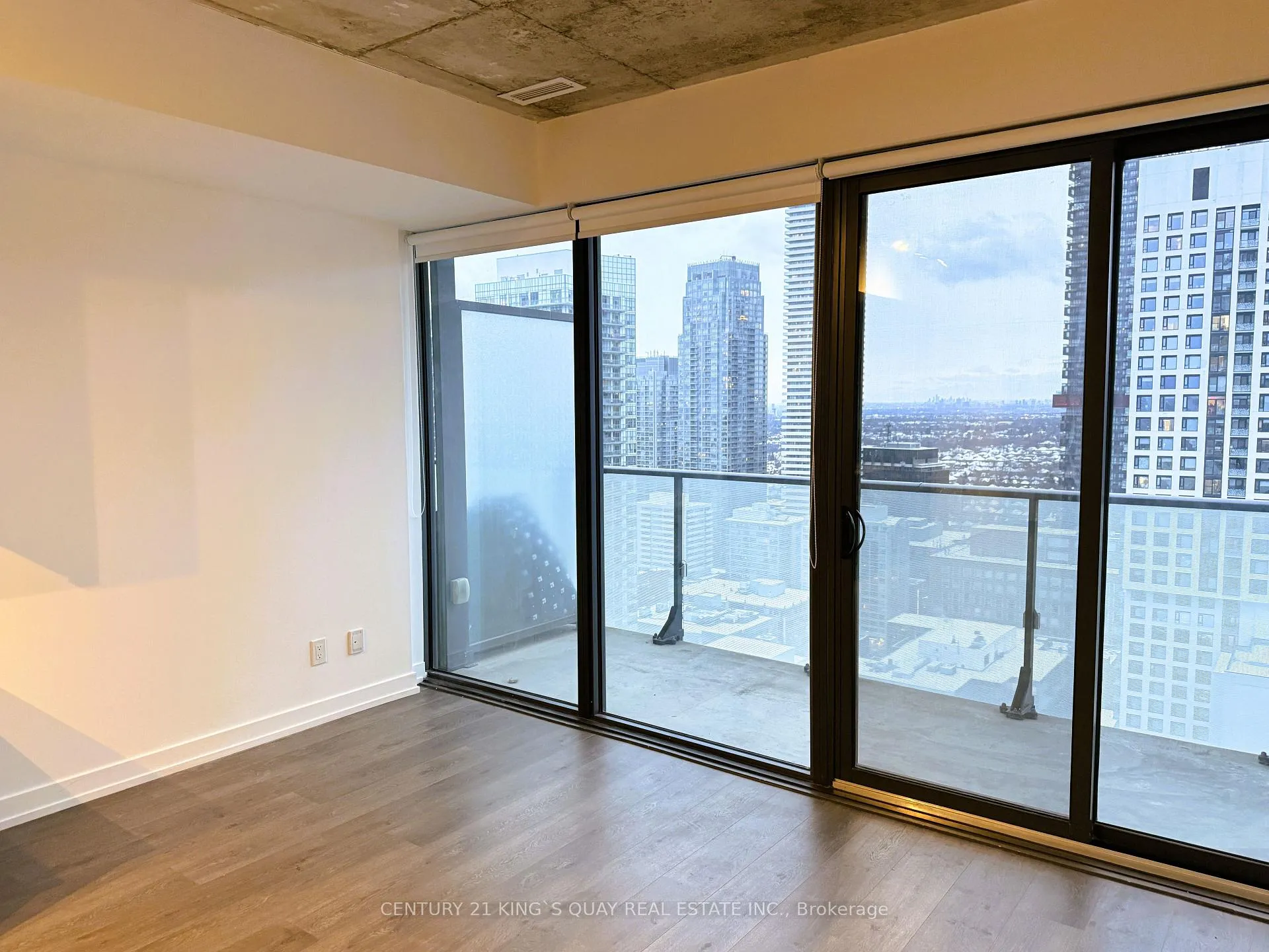 Photo 11 of Unit 3201, 161 Roehampton Avenue, Toronto, Mount Pleasant East — HOMEH