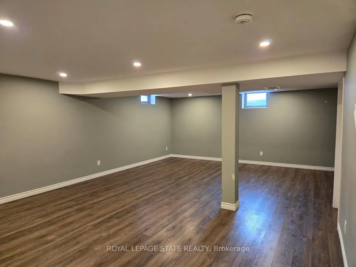Photo 11 of 71 Cobblestone Drive, Brant, Paris — HOMEH