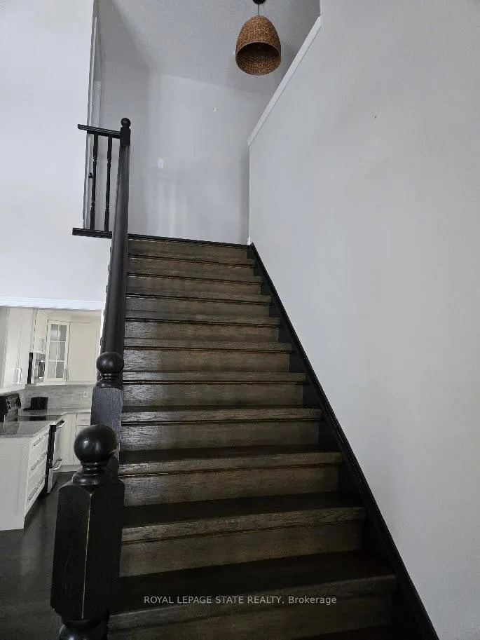 Photo 17 of 71 Cobblestone Drive, Brant, Paris — HOMEH