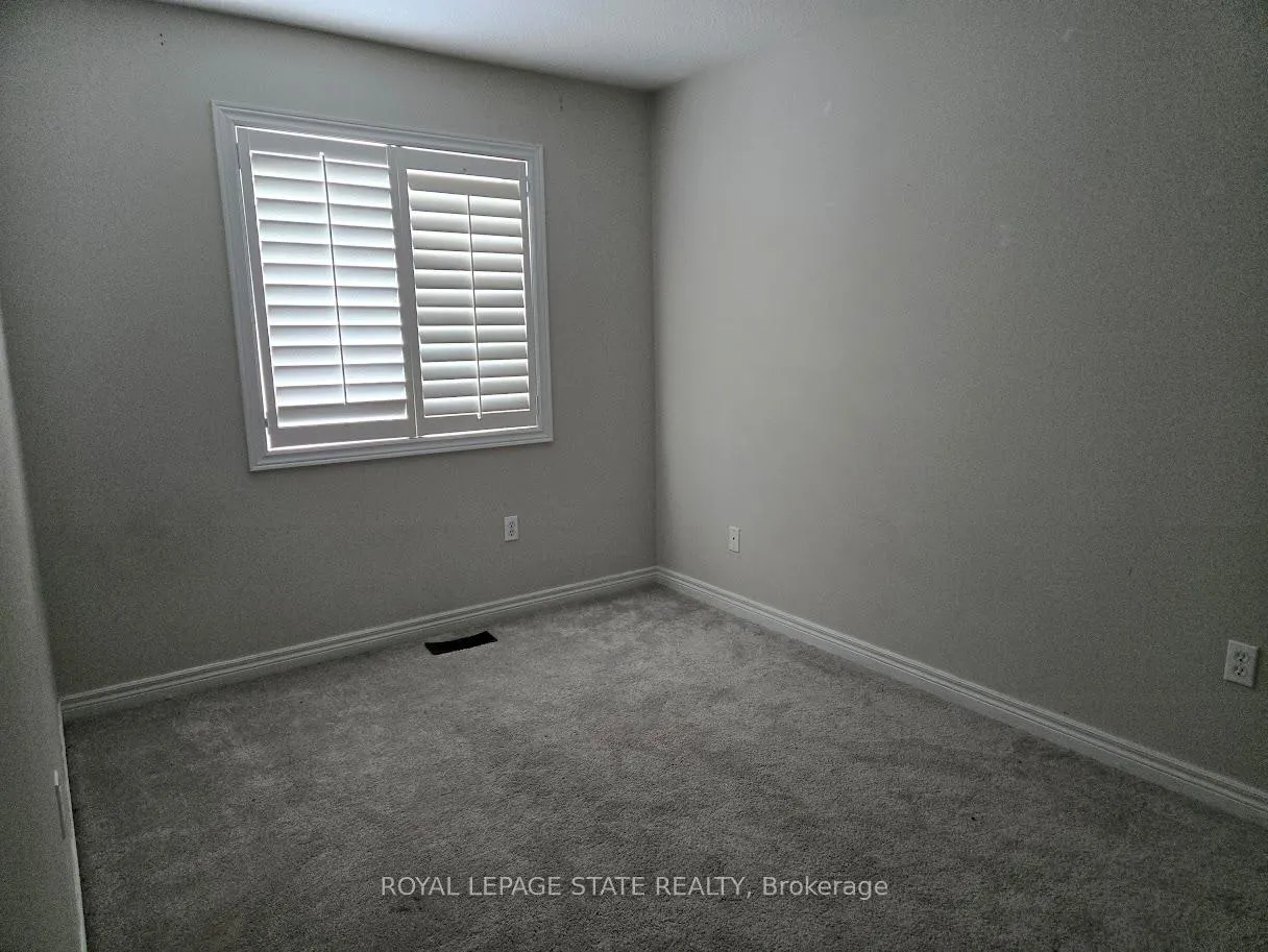 Photo 26 of 71 Cobblestone Drive, Brant, Paris — HOMEH