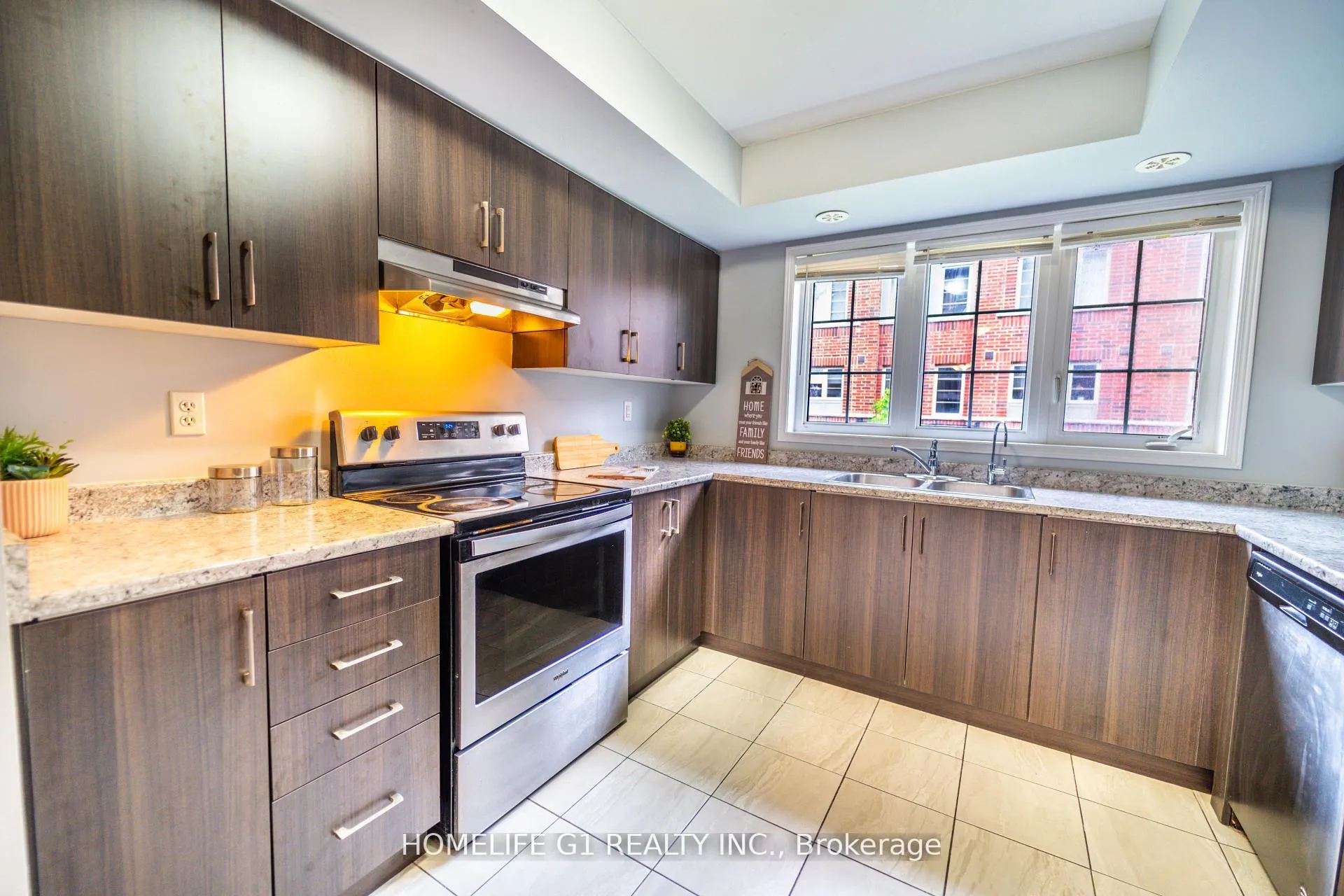 Photo 9 of Unit 108, 2634 Deputy Minister Path, Oshawa, Windfields — HOMEH
